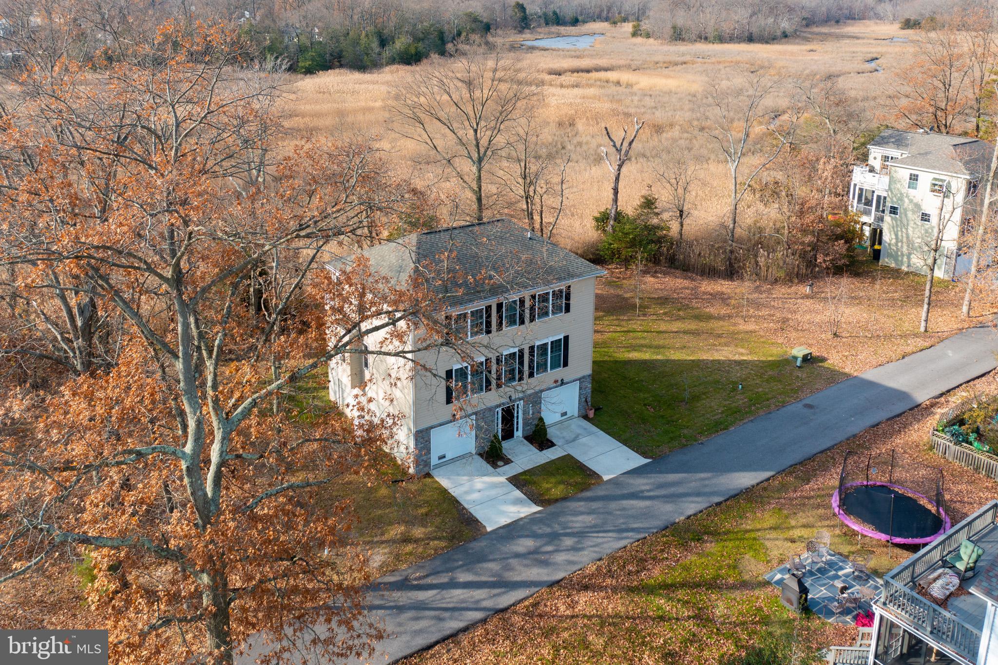 SNUG HARBOR - Residential