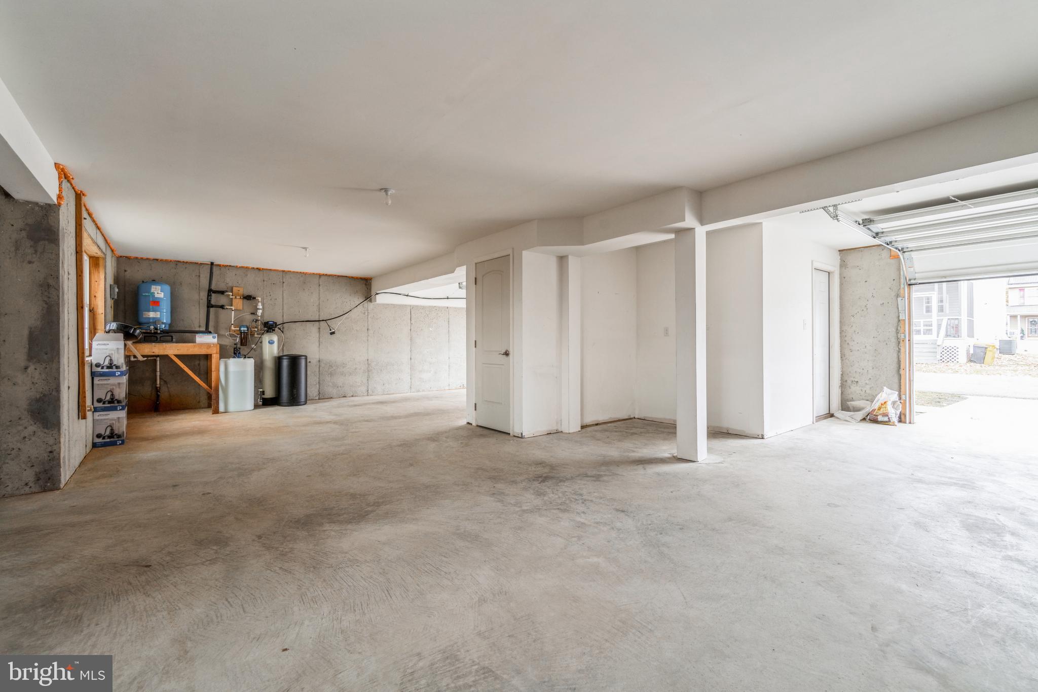 SNUG HARBOR - Residential