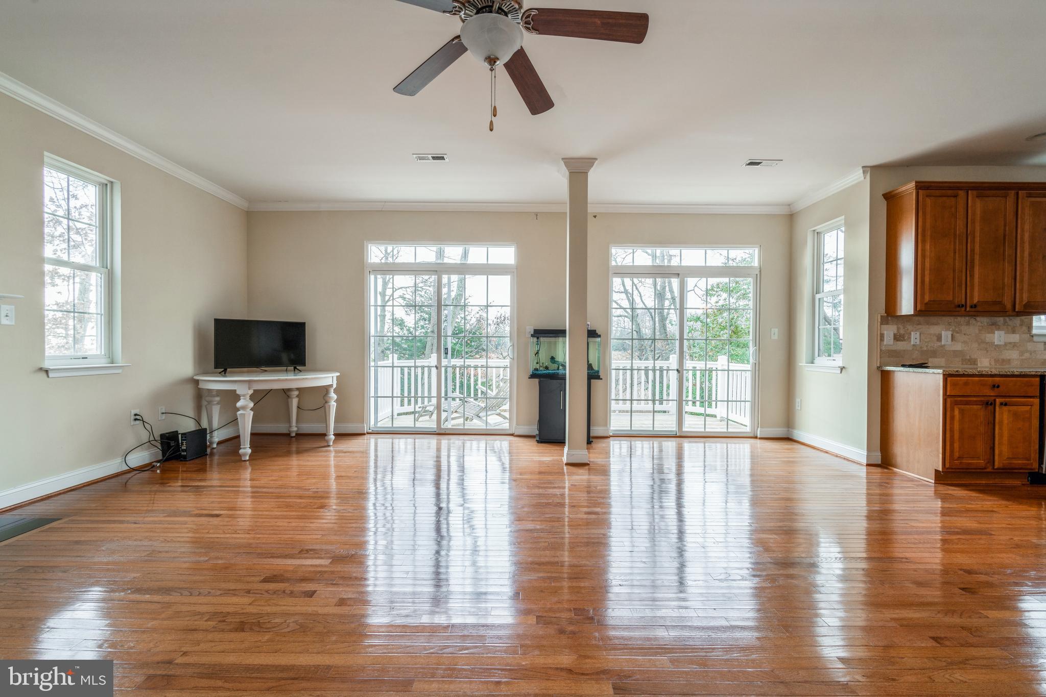 SNUG HARBOR - Residential