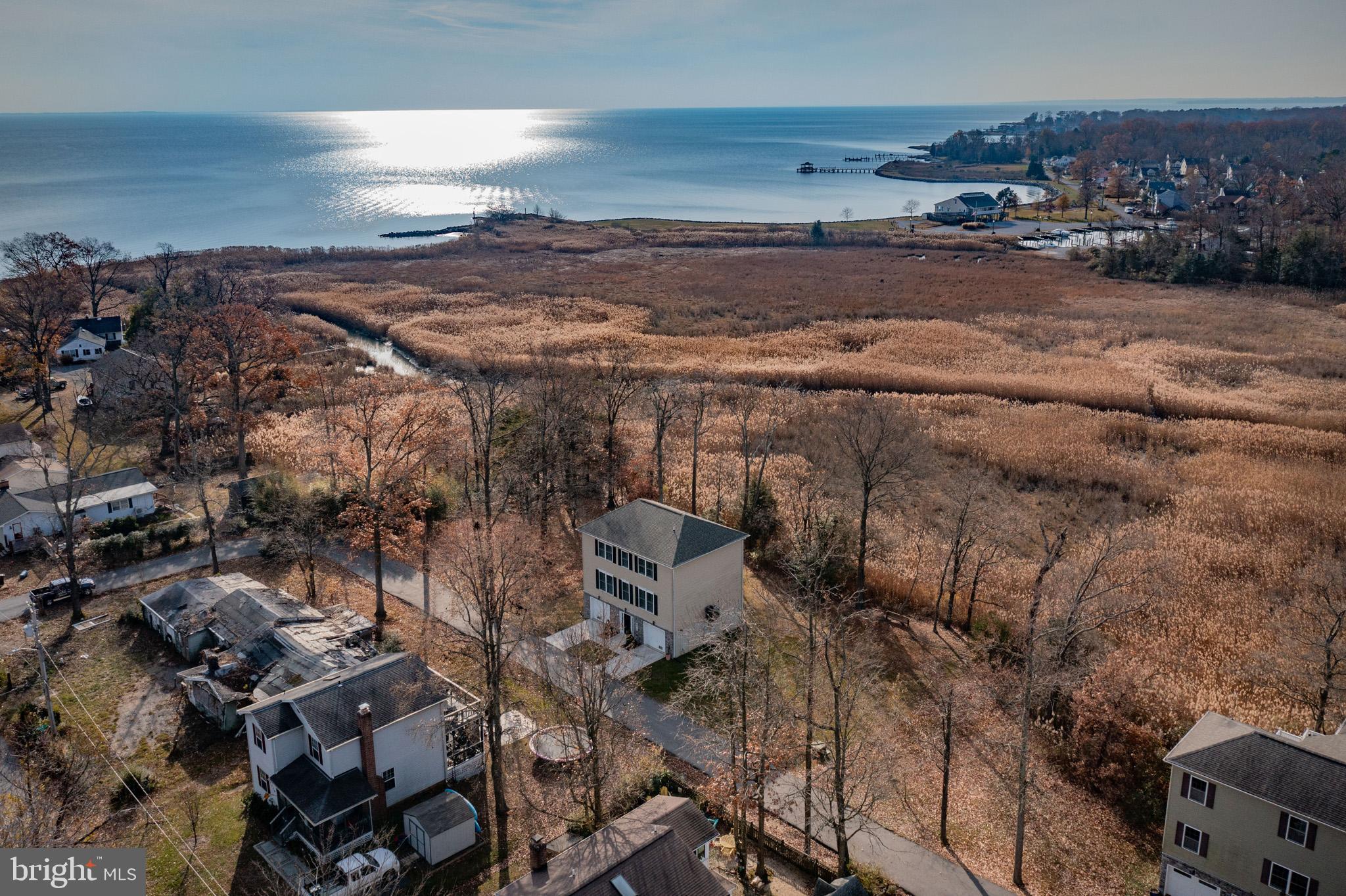 SNUG HARBOR - Residential