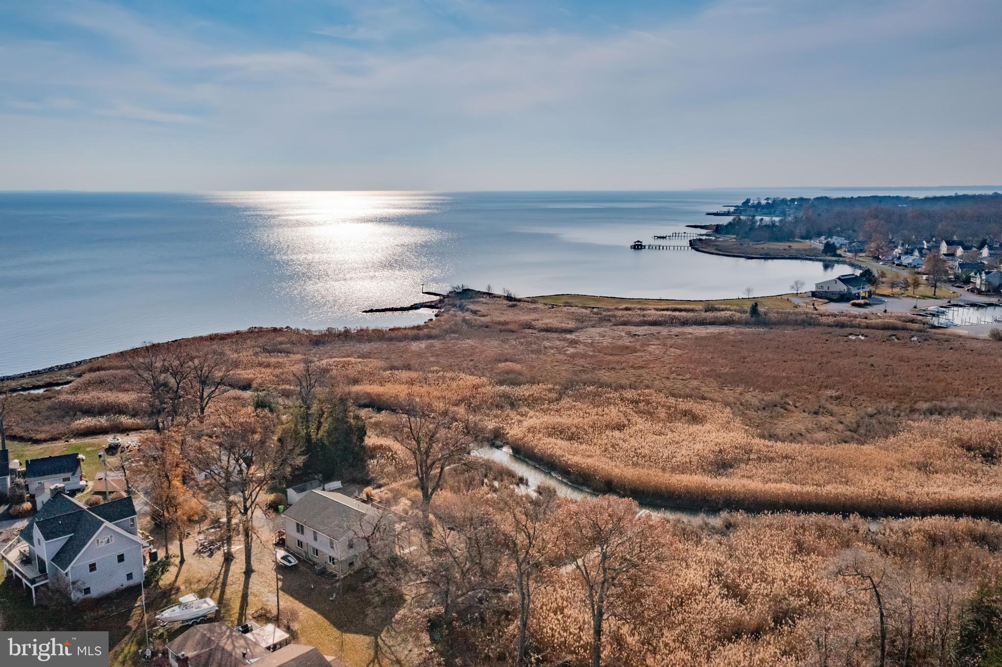 SNUG HARBOR - Residential