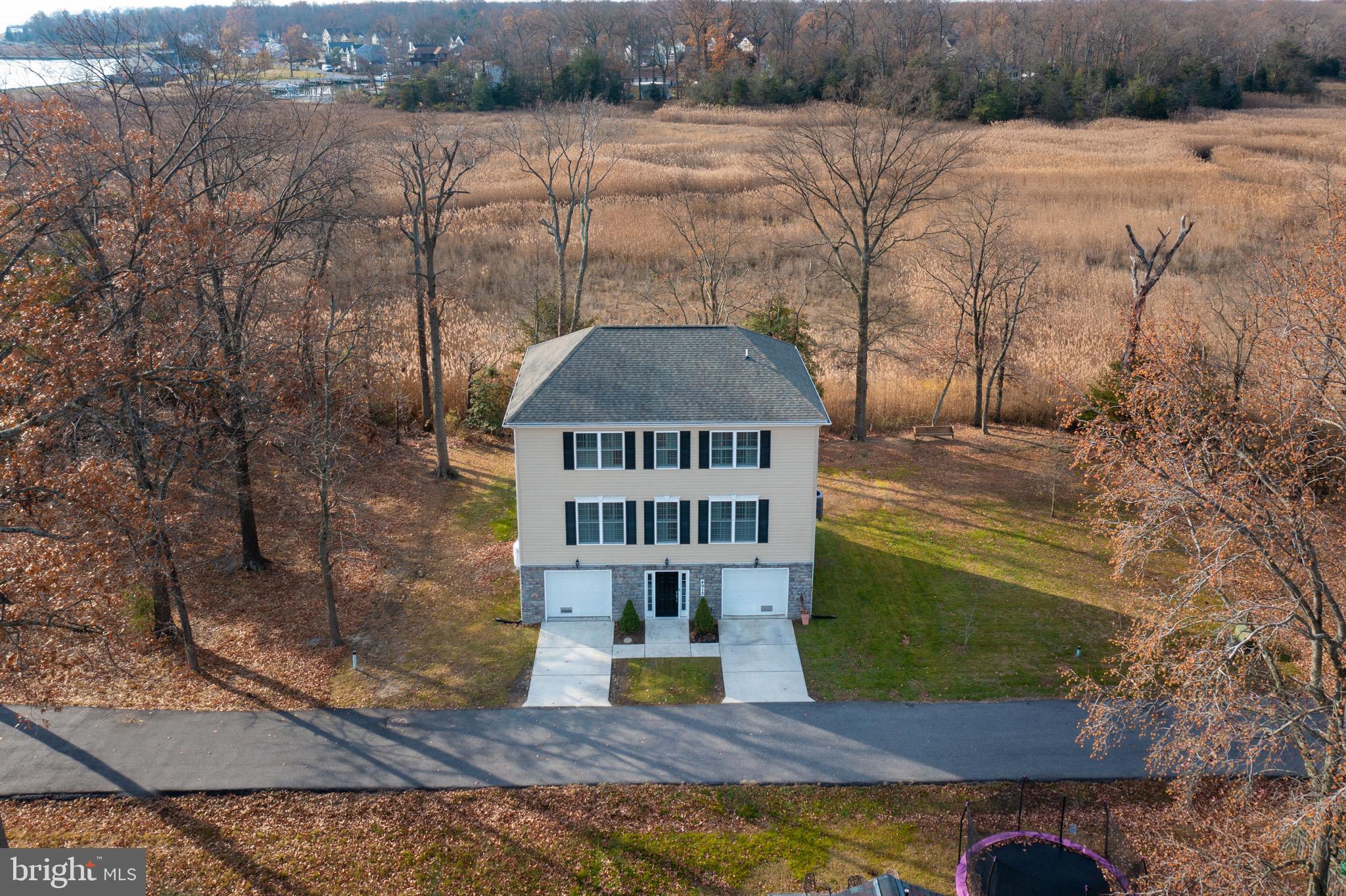 SNUG HARBOR - Residential