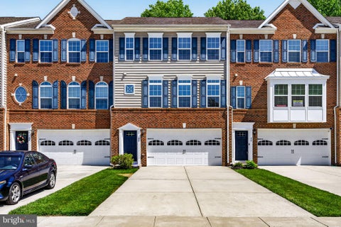 Townhouse For Sale - 26 Grace Drive<br/> MARLTON, NJ 08053