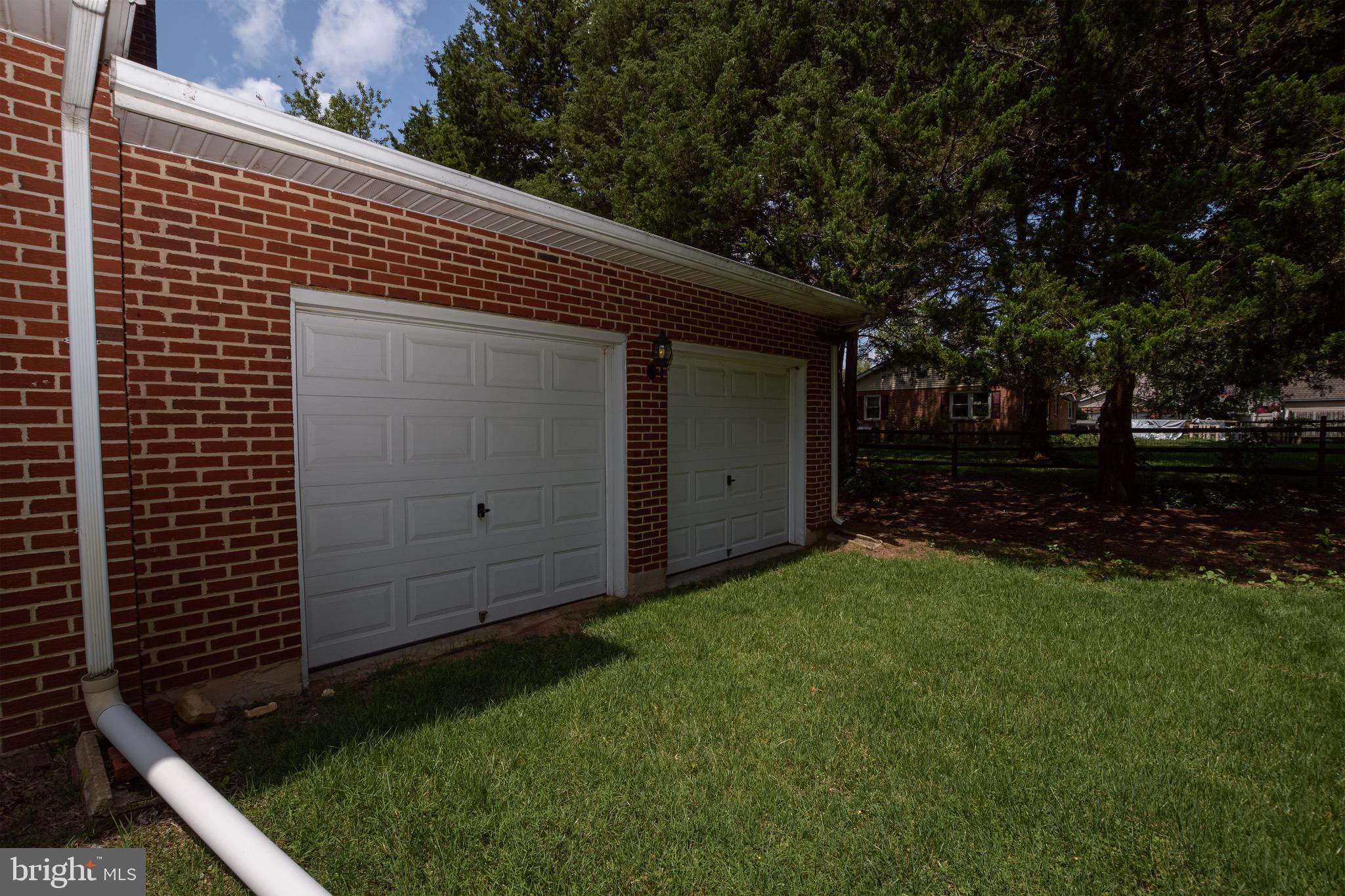 GREAT OAK FARMS - Residential