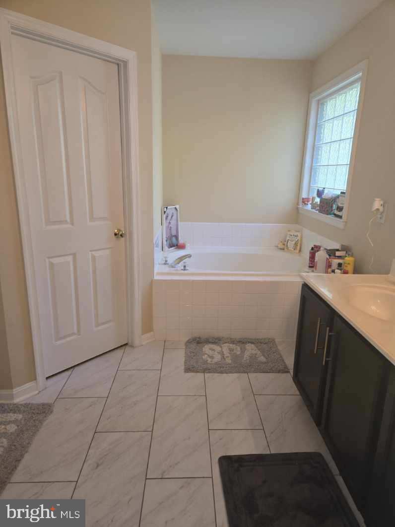 LANCASTER GATE - Residential Lease