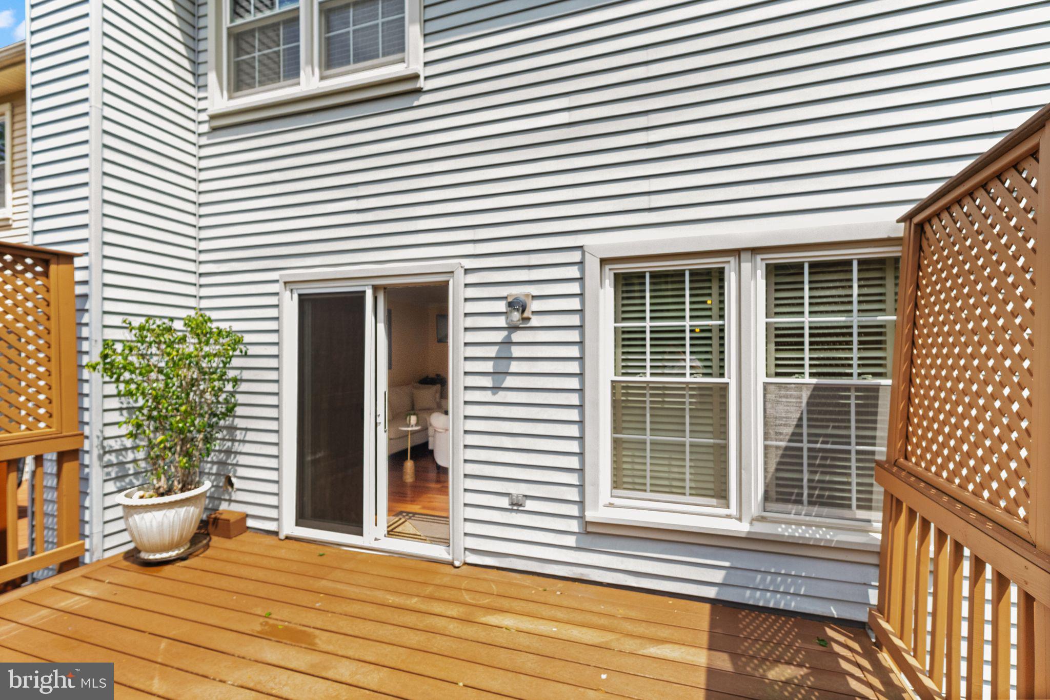 PENDERBROOK - Residential