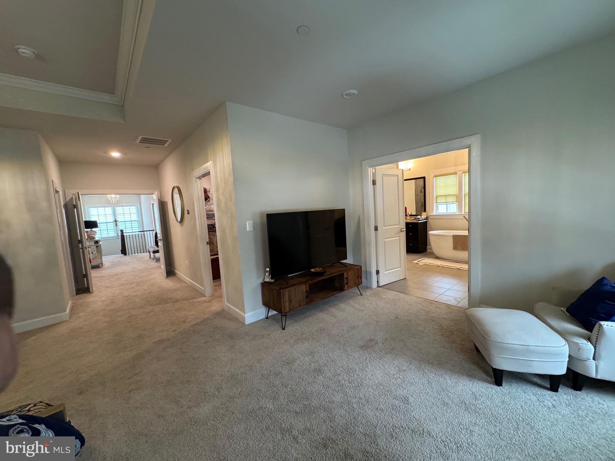 OAK CREEK CLUB - Residential