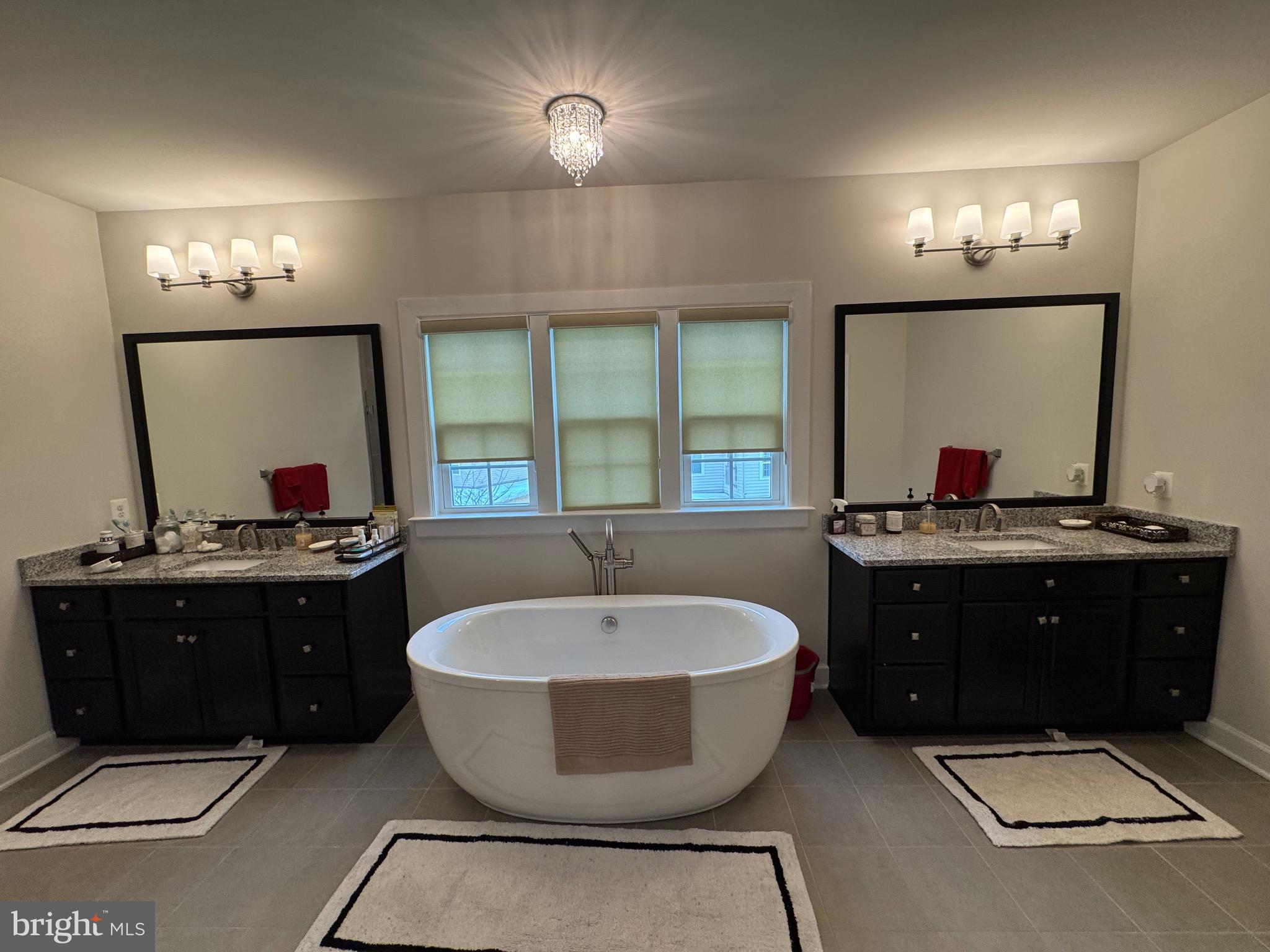 OAK CREEK CLUB - Residential