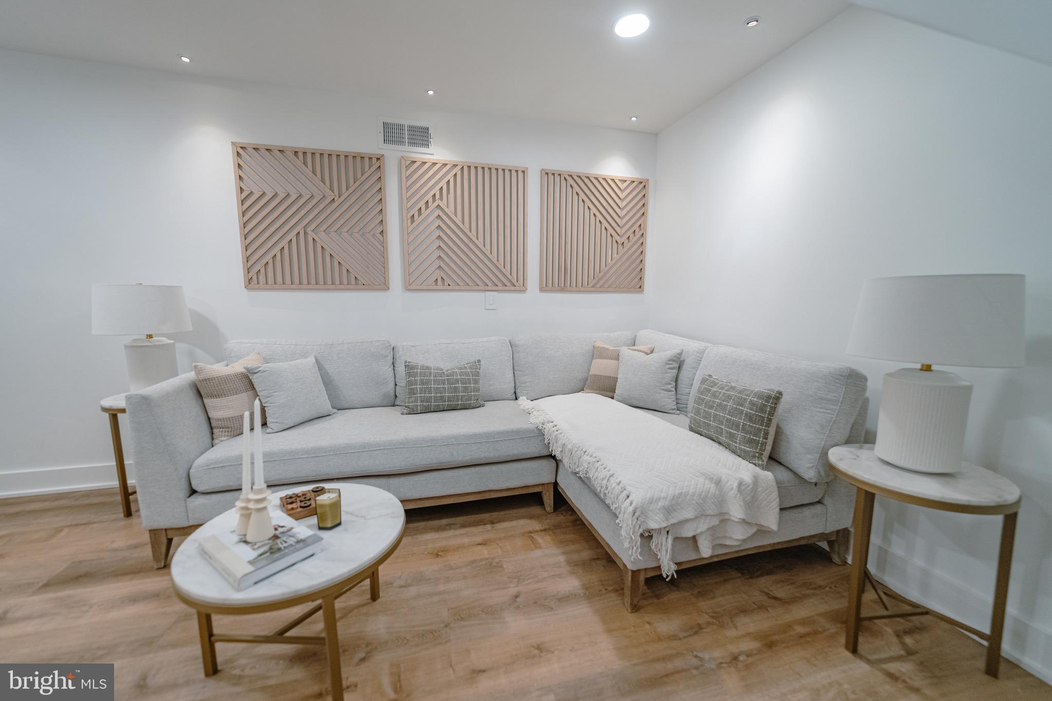 MANASSAS CITY - Residential