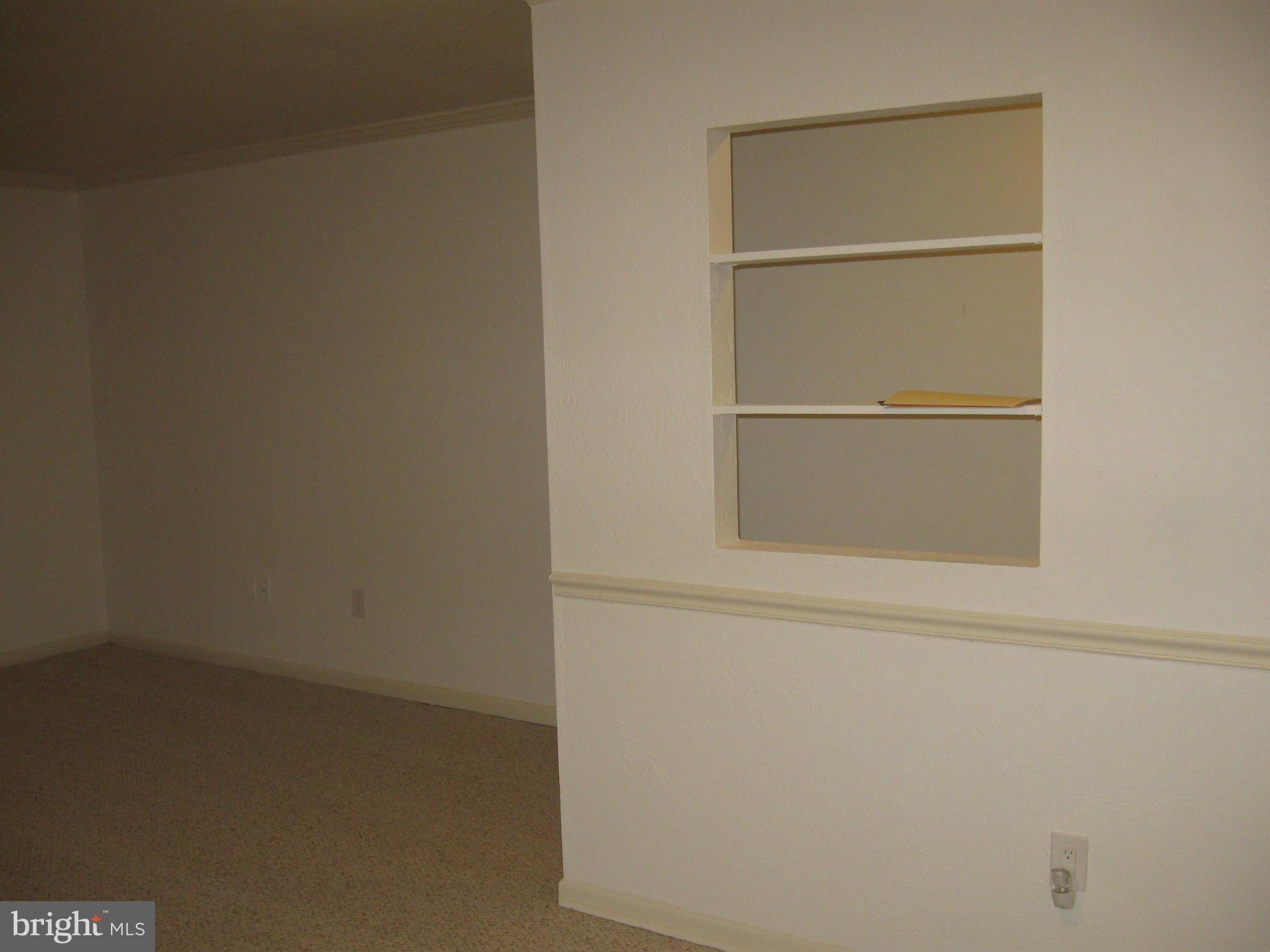 VOM VILLAGE CENTER - Residential Lease