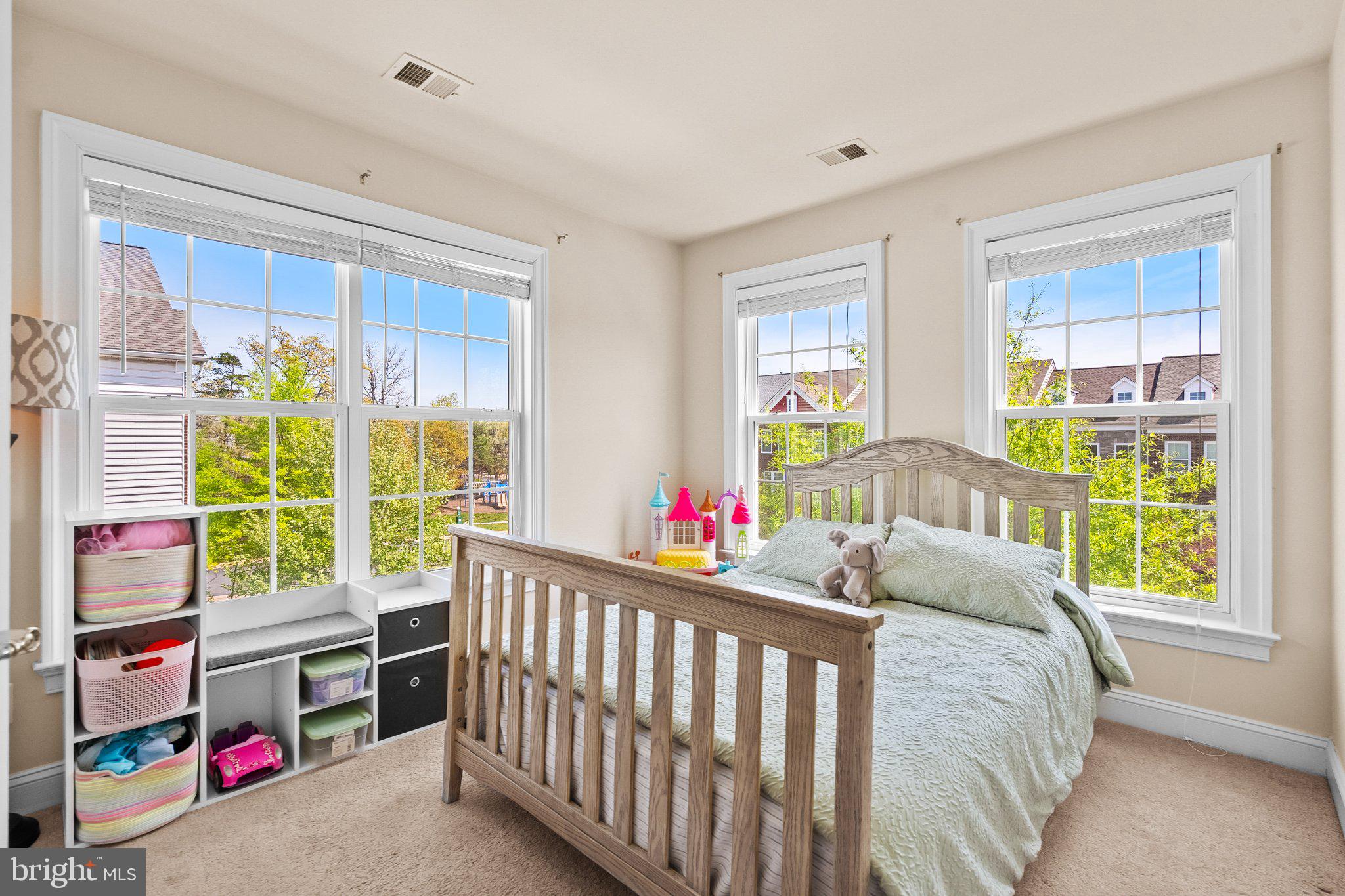 EAST GATE - Residential