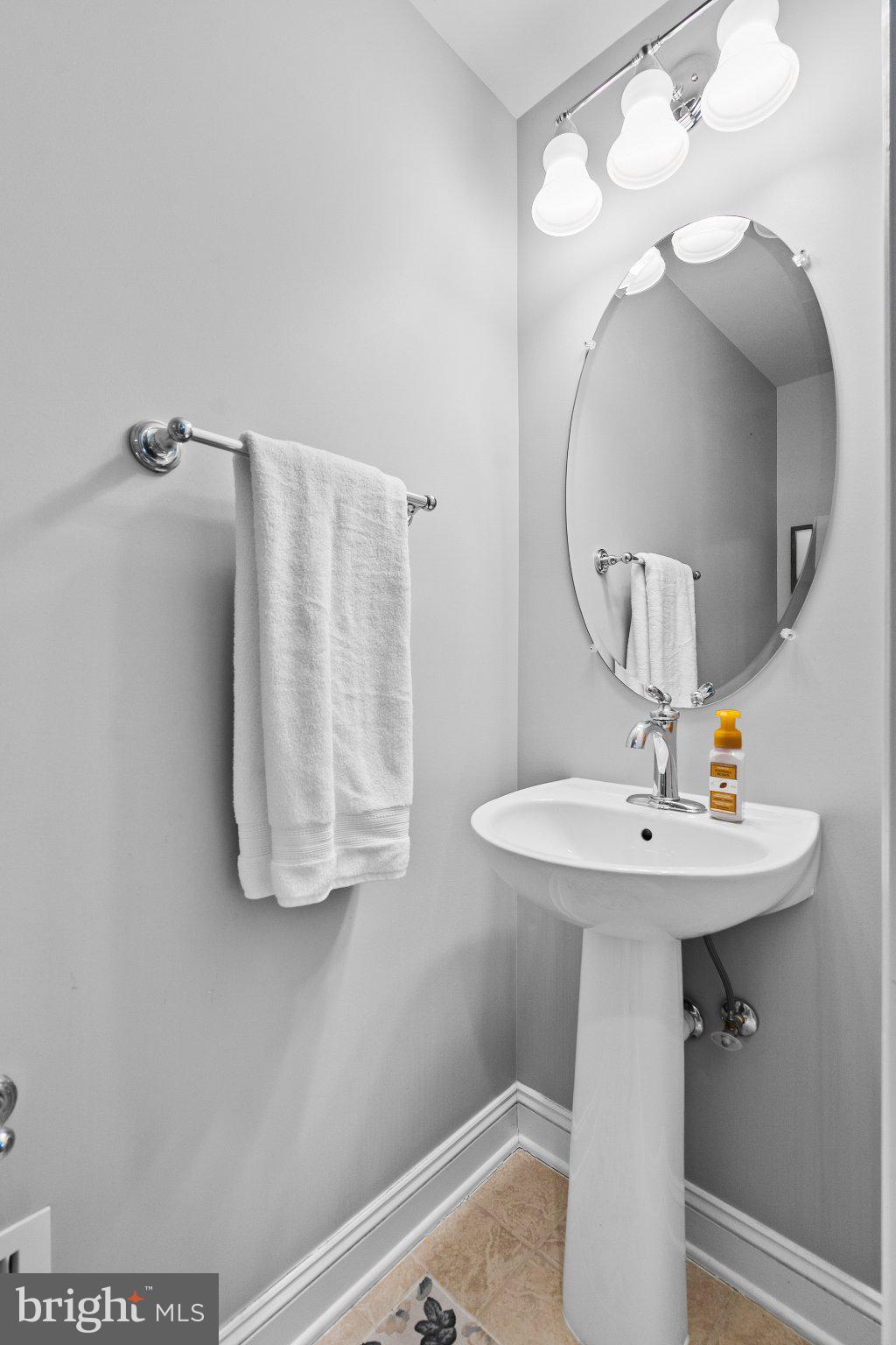 EAST GATE - Residential