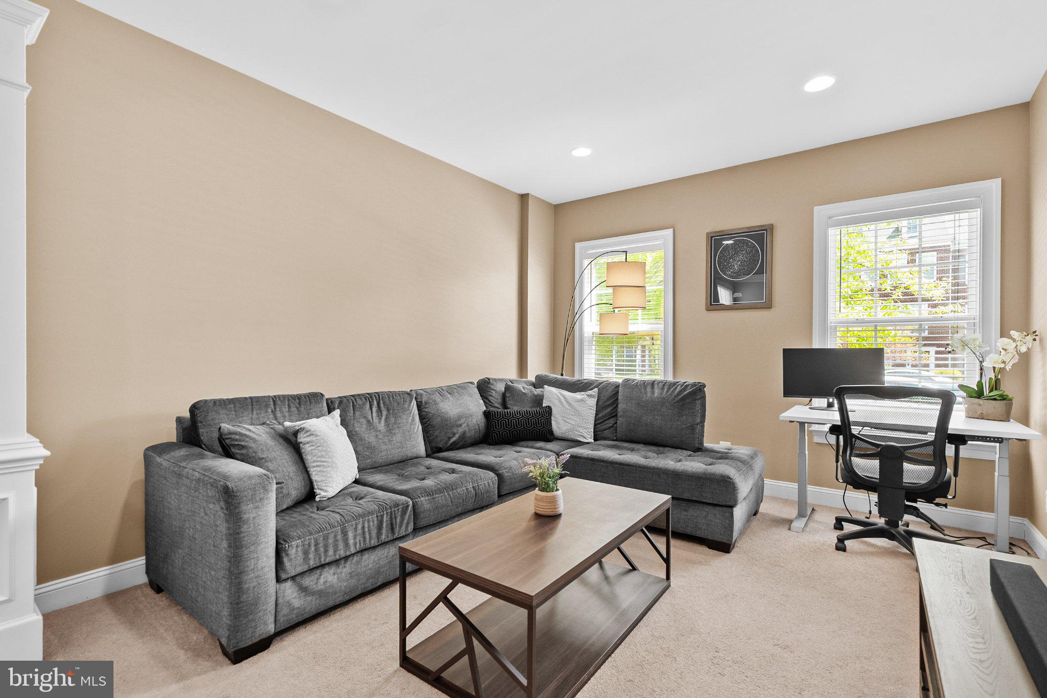 EAST GATE - Residential