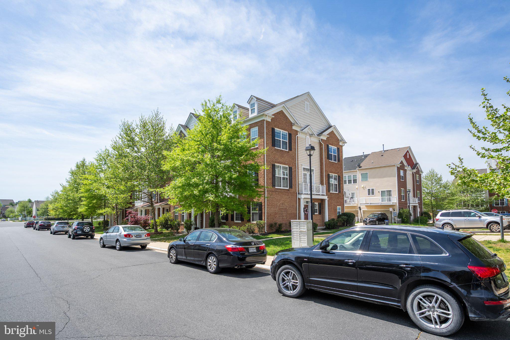 EAST GATE - Residential