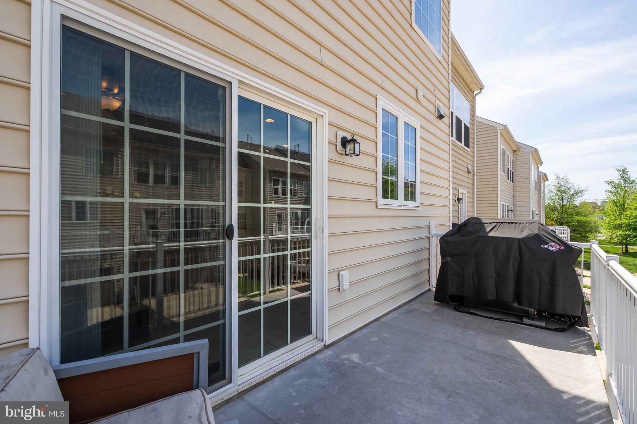 EAST GATE - Residential