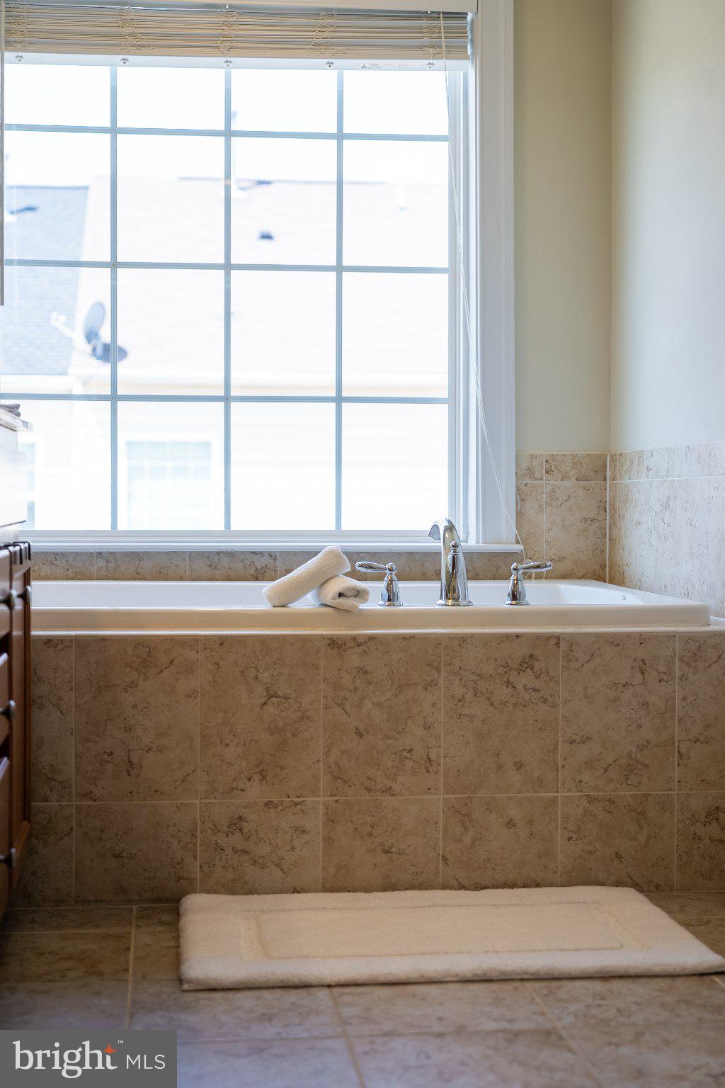 EAST GATE - Residential