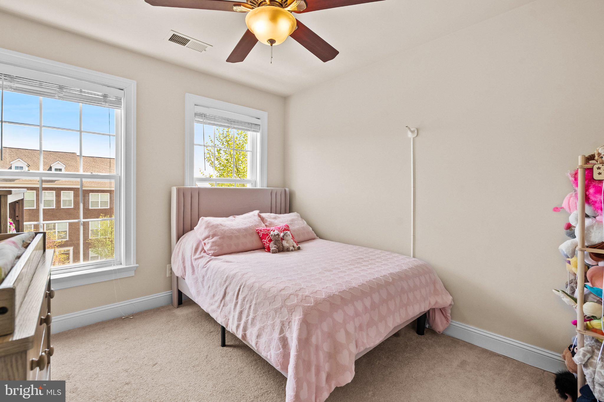 EAST GATE - Residential