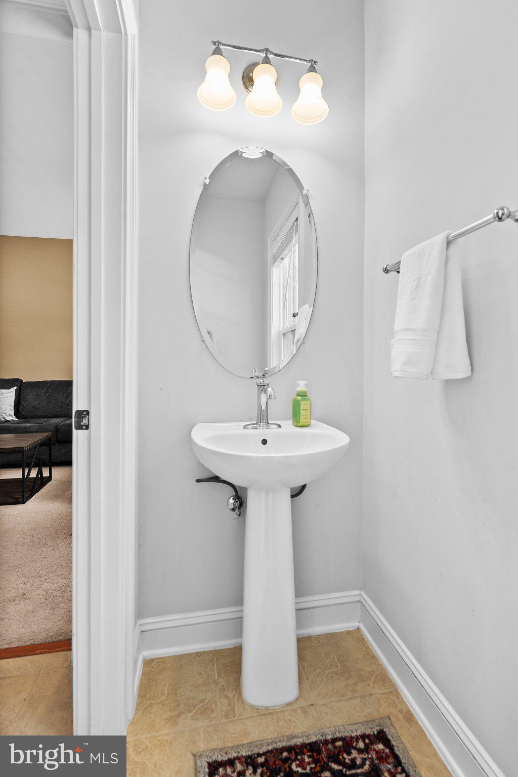 EAST GATE - Residential