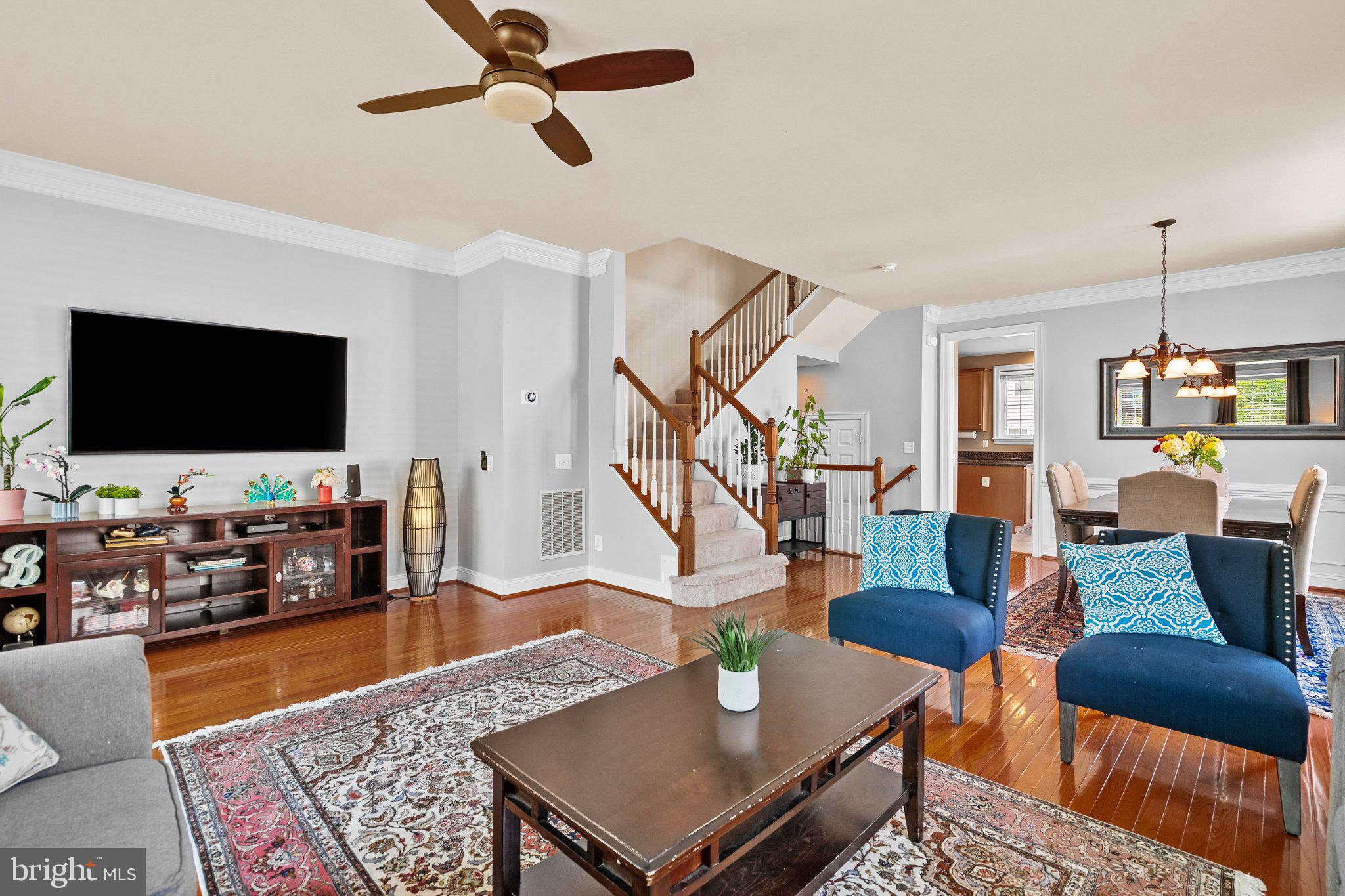 EAST GATE - Residential