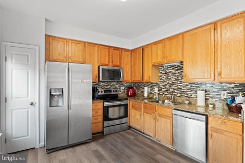 Photo of 2585 Sylvan Moor Lane, WOODBRIDGE, VA 22191 (MLS # VAPW2124620)