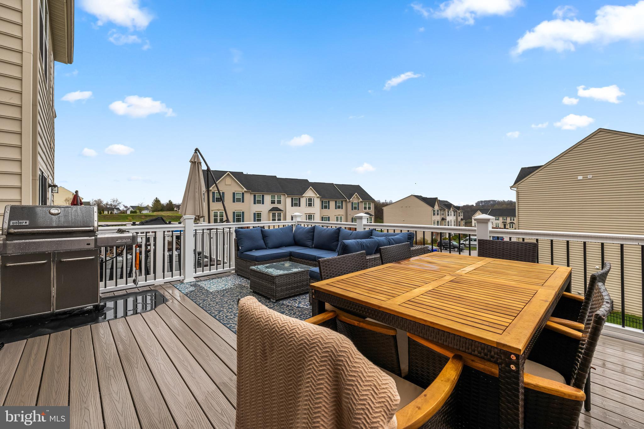 LOGANS RESERVE - Residential