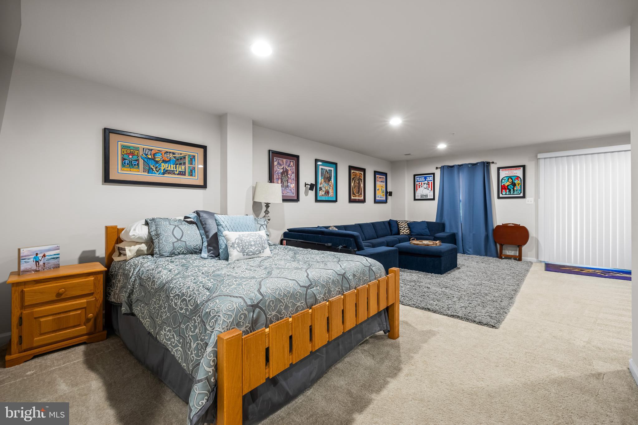 LOGANS RESERVE - Residential