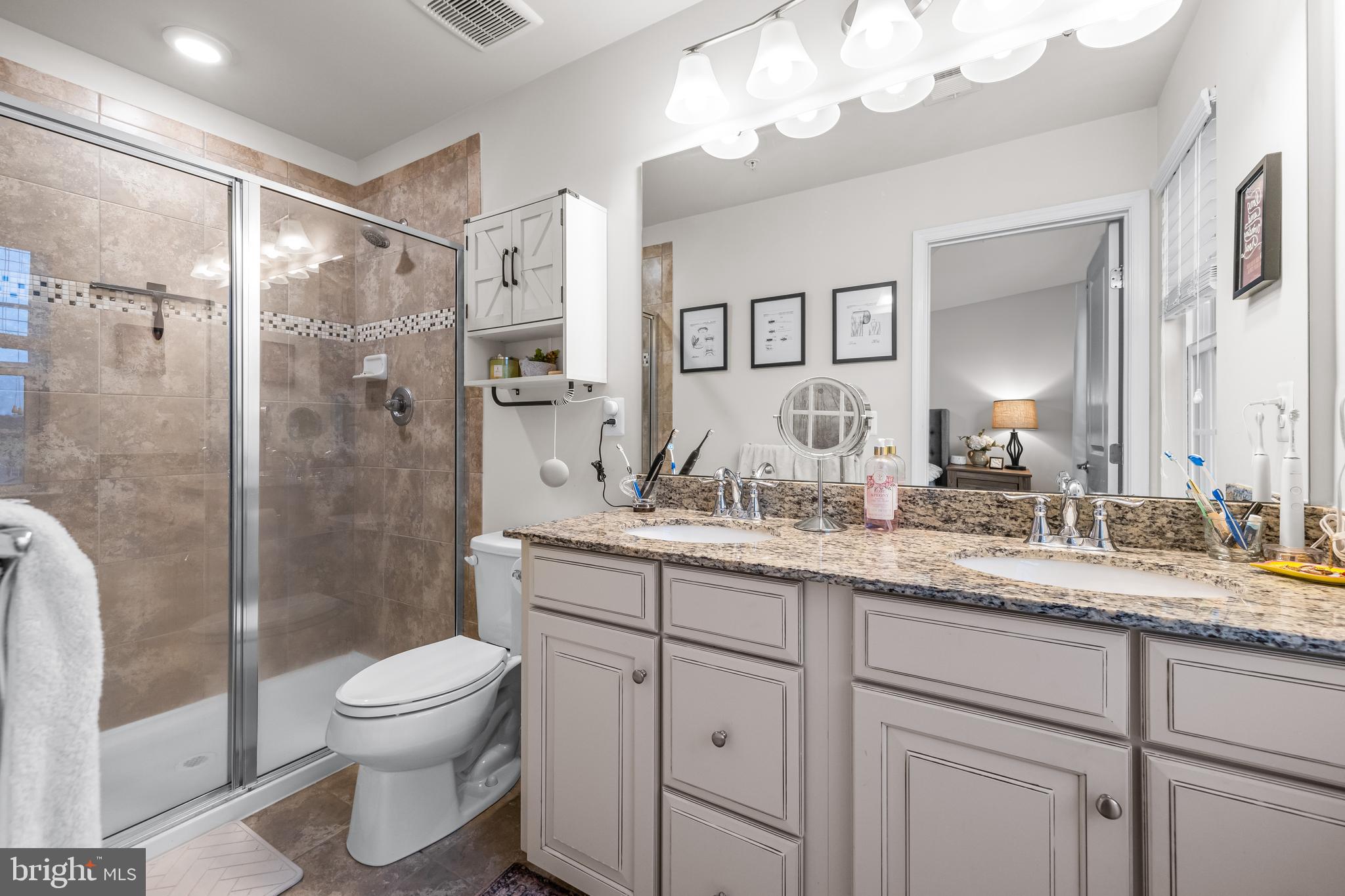 LOGANS RESERVE - Residential