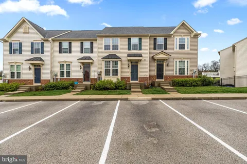 7923 Erinvale Lane, Seven Valleys, PA MLS: PAYK2079392