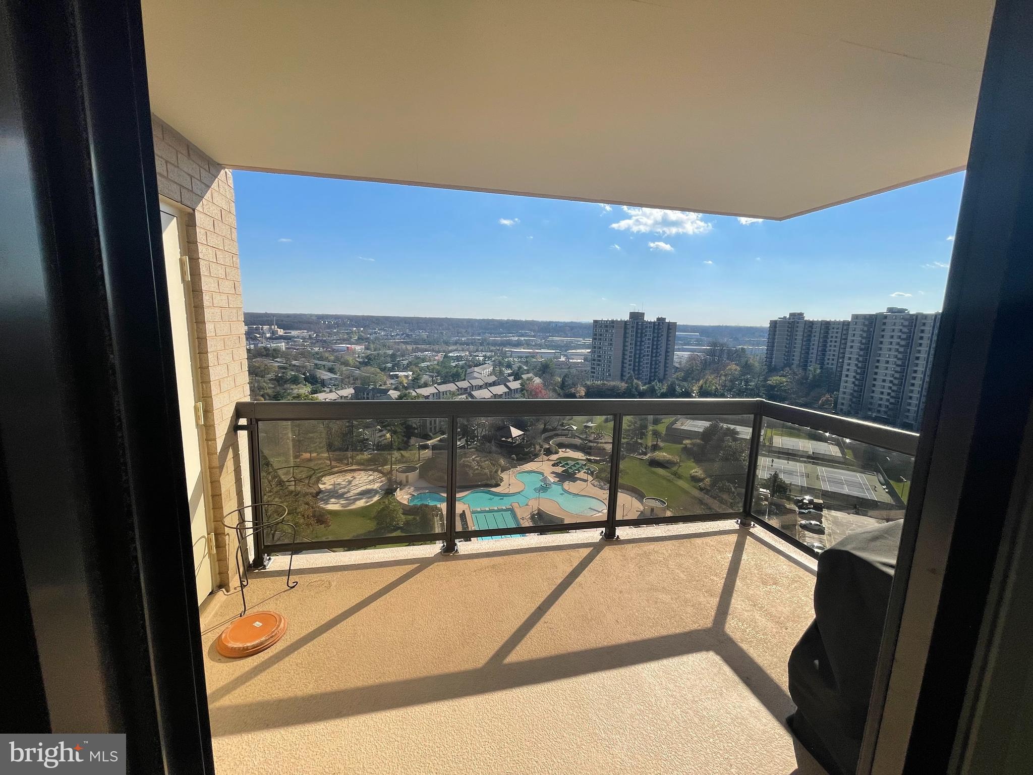 205 YOAKUM PARKWAY 1721