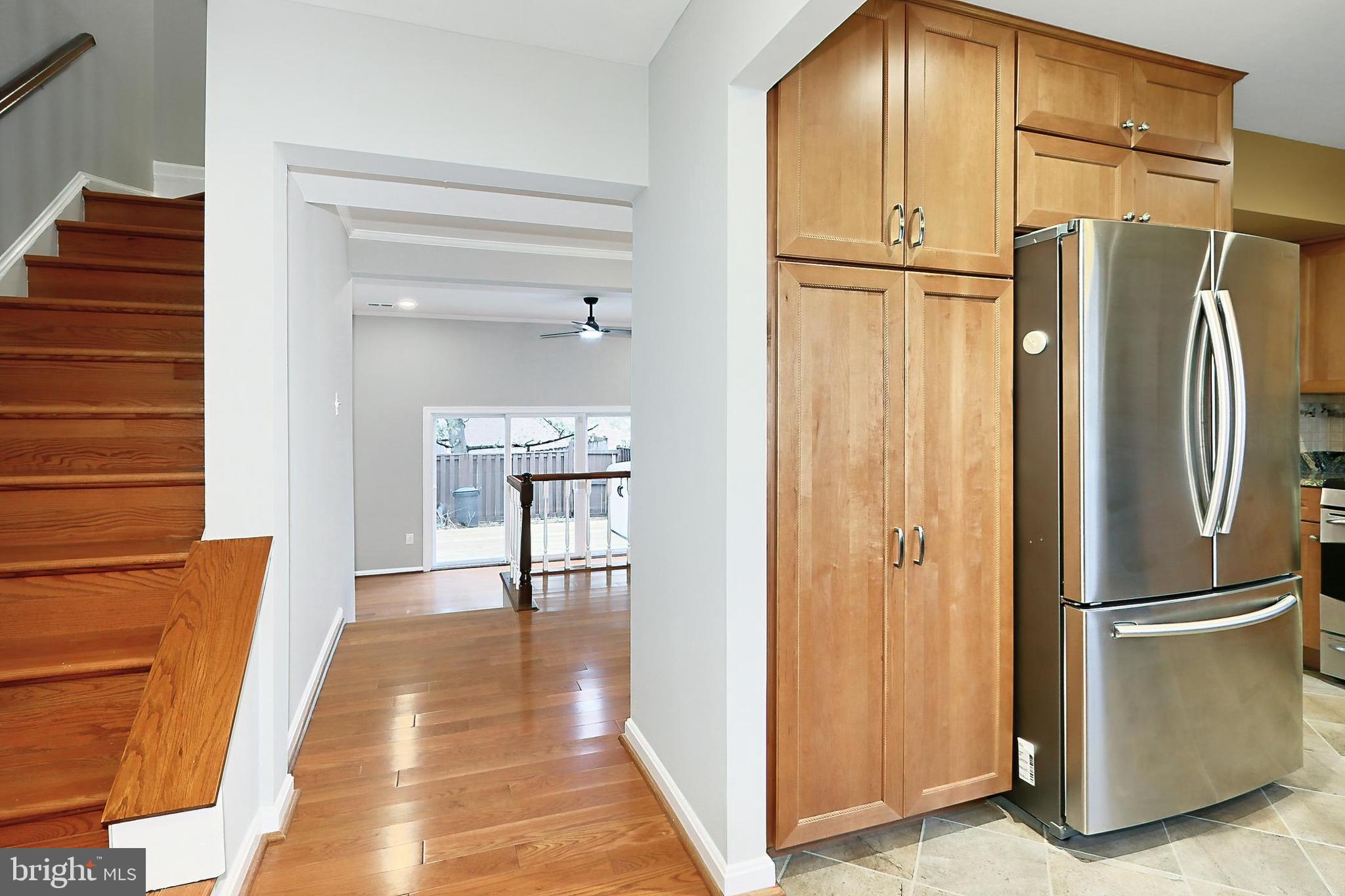 THOUSAND OAKS - Residential