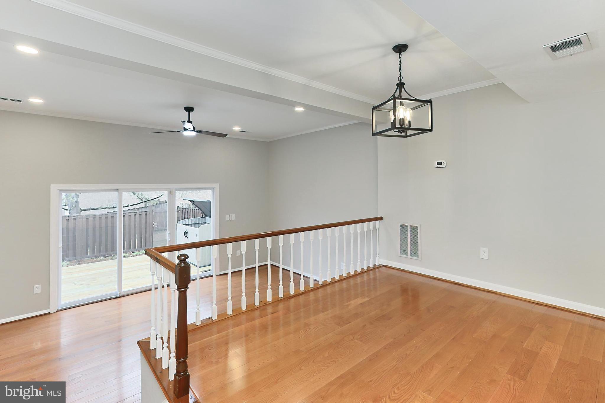 THOUSAND OAKS - Residential