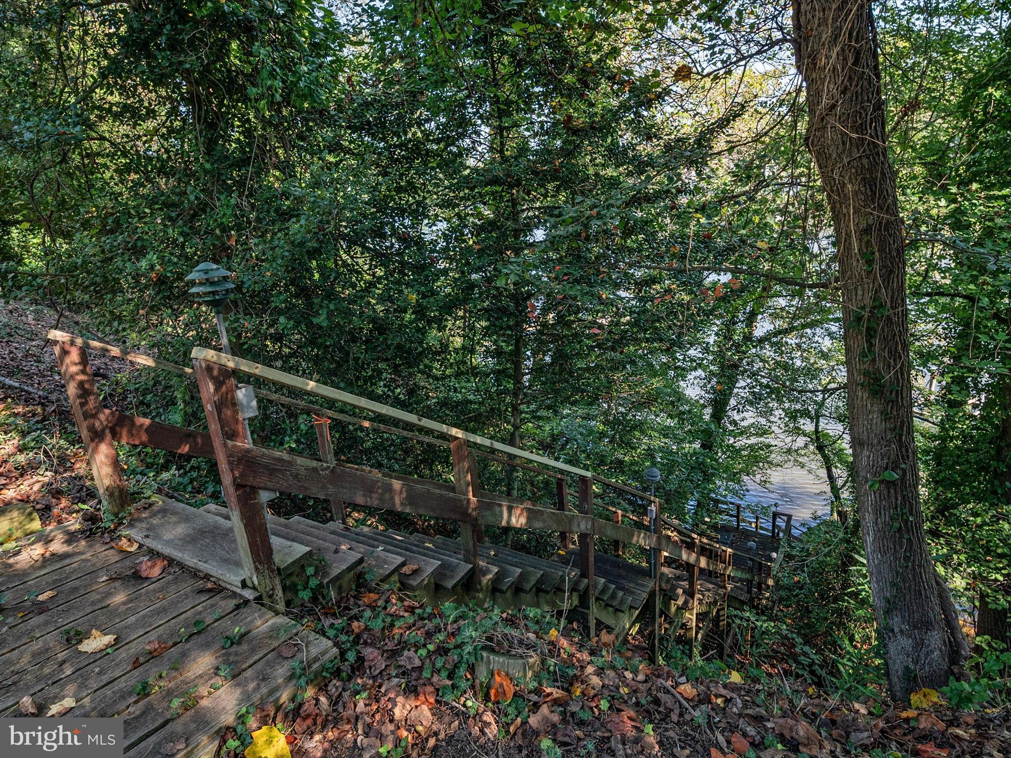 SUNRISE BEACH - Residential