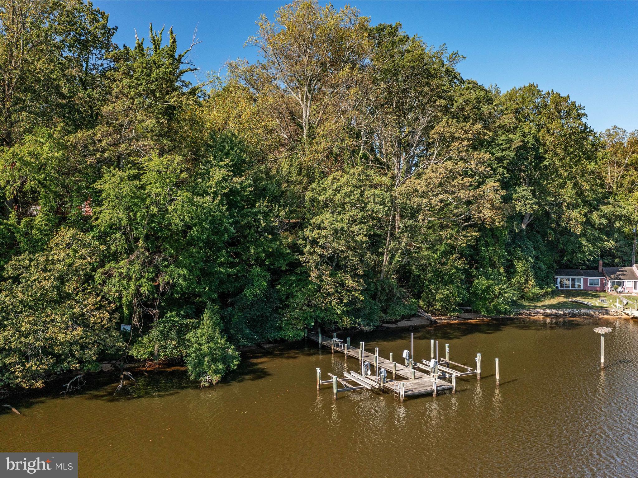 SUNRISE BEACH - Residential