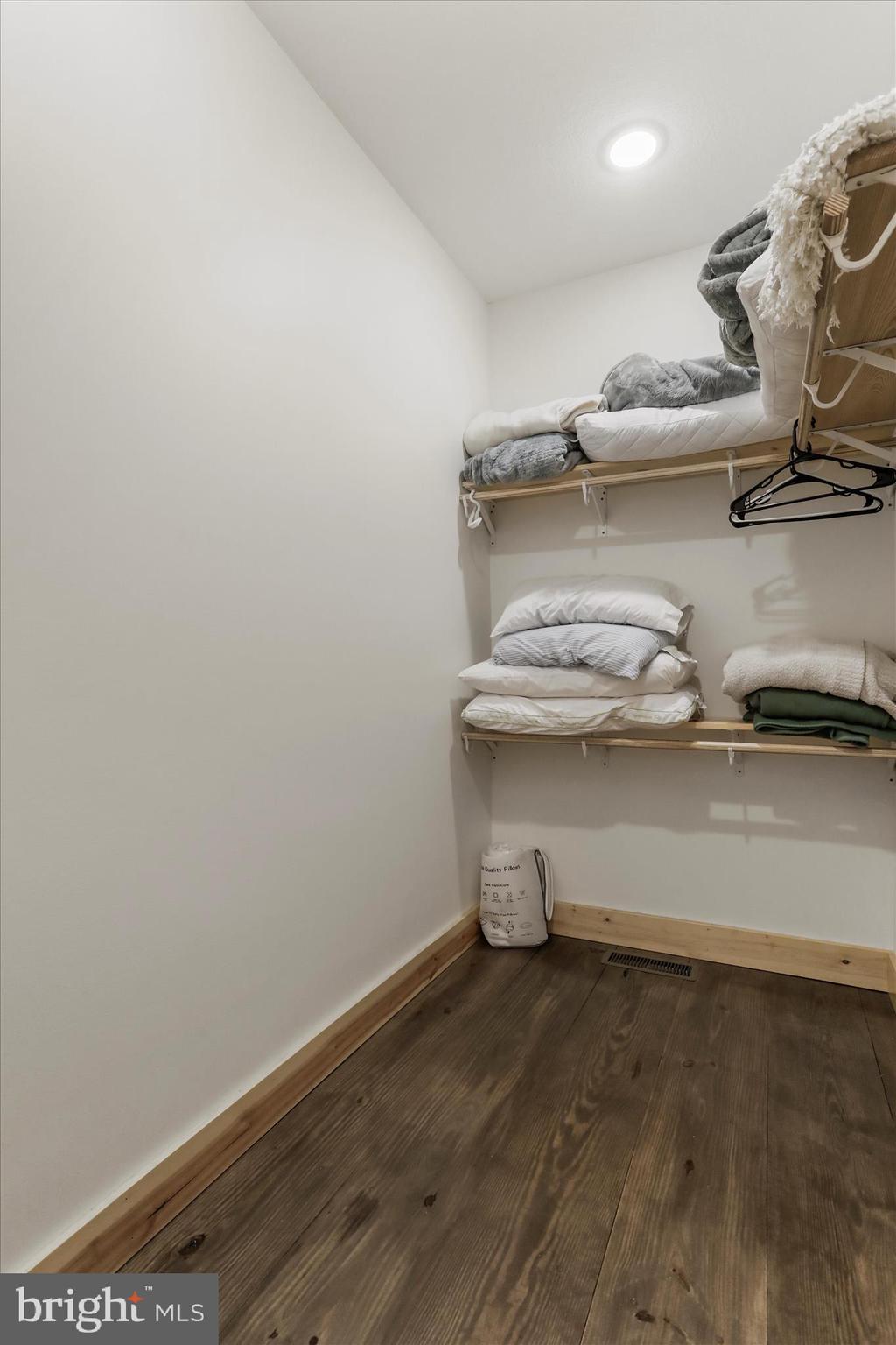 NORTH CAMP - Residential