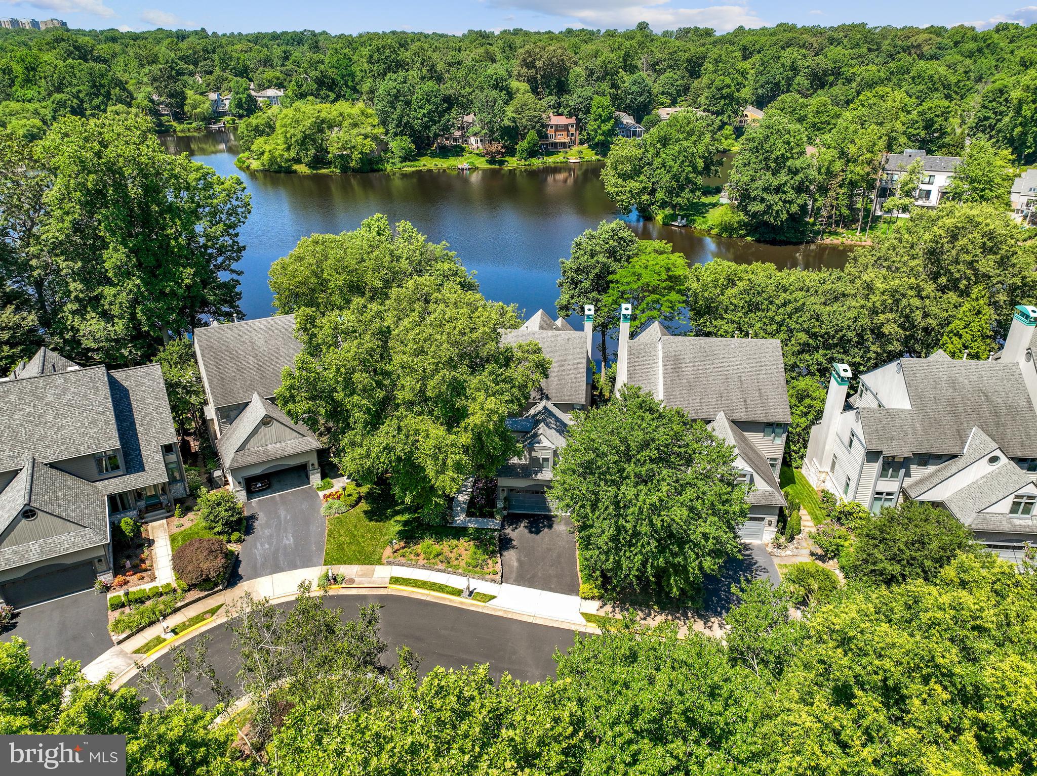 NEWPORT SHORES - Residential