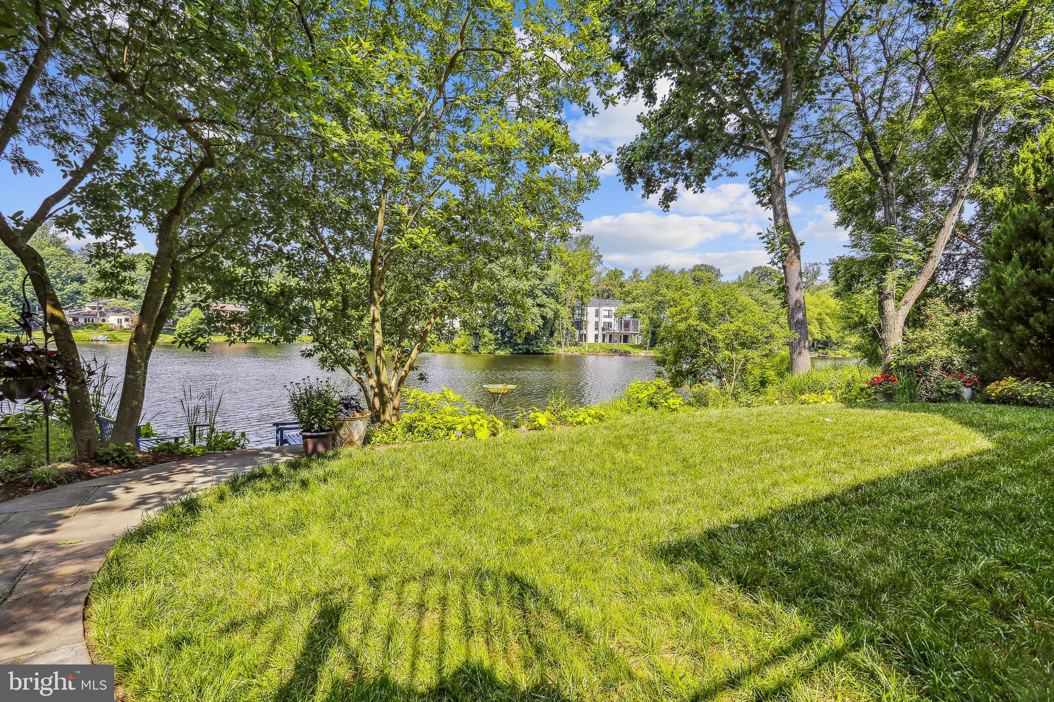 NEWPORT SHORES - Residential