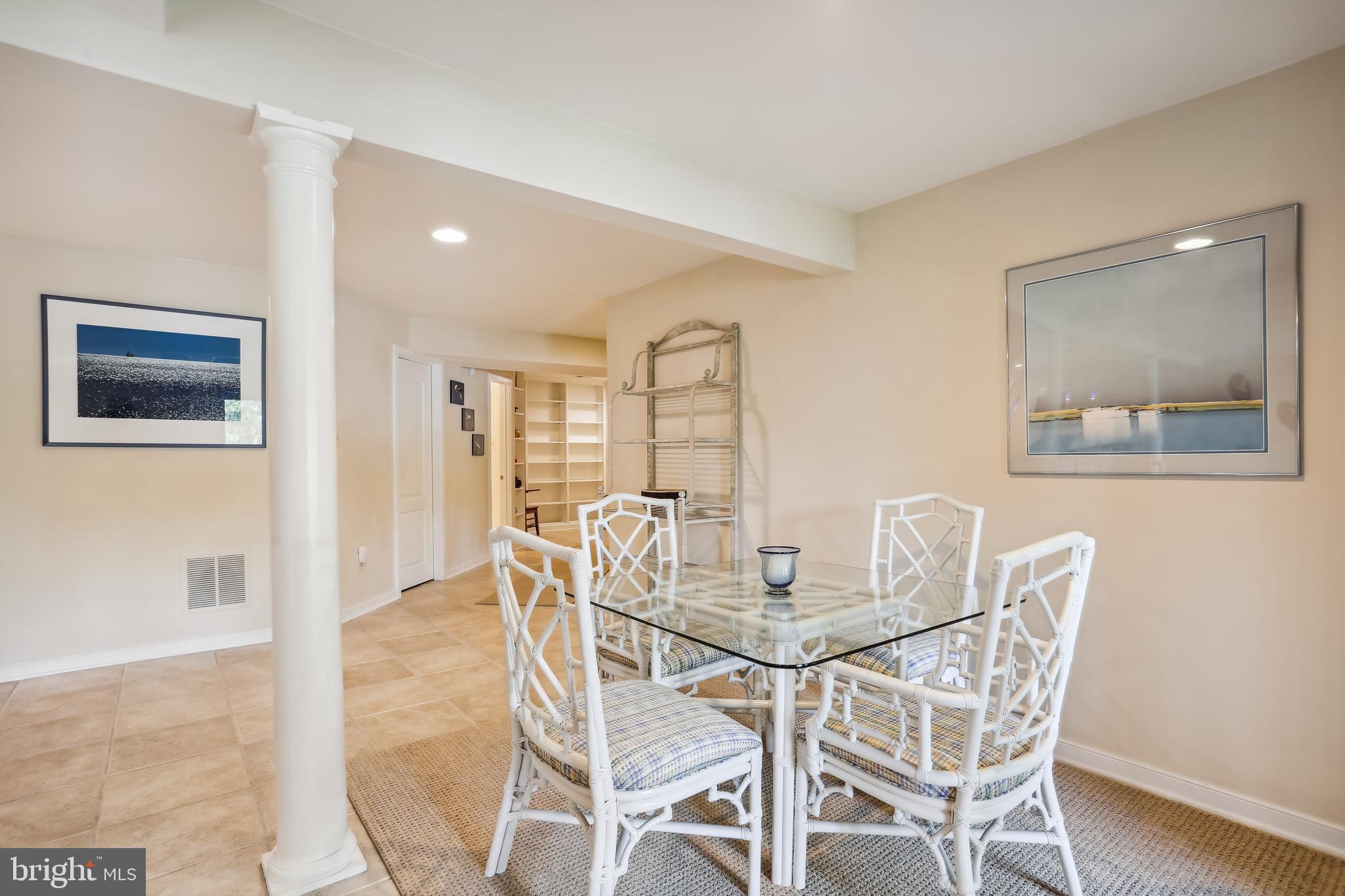 NEWPORT SHORES - Residential