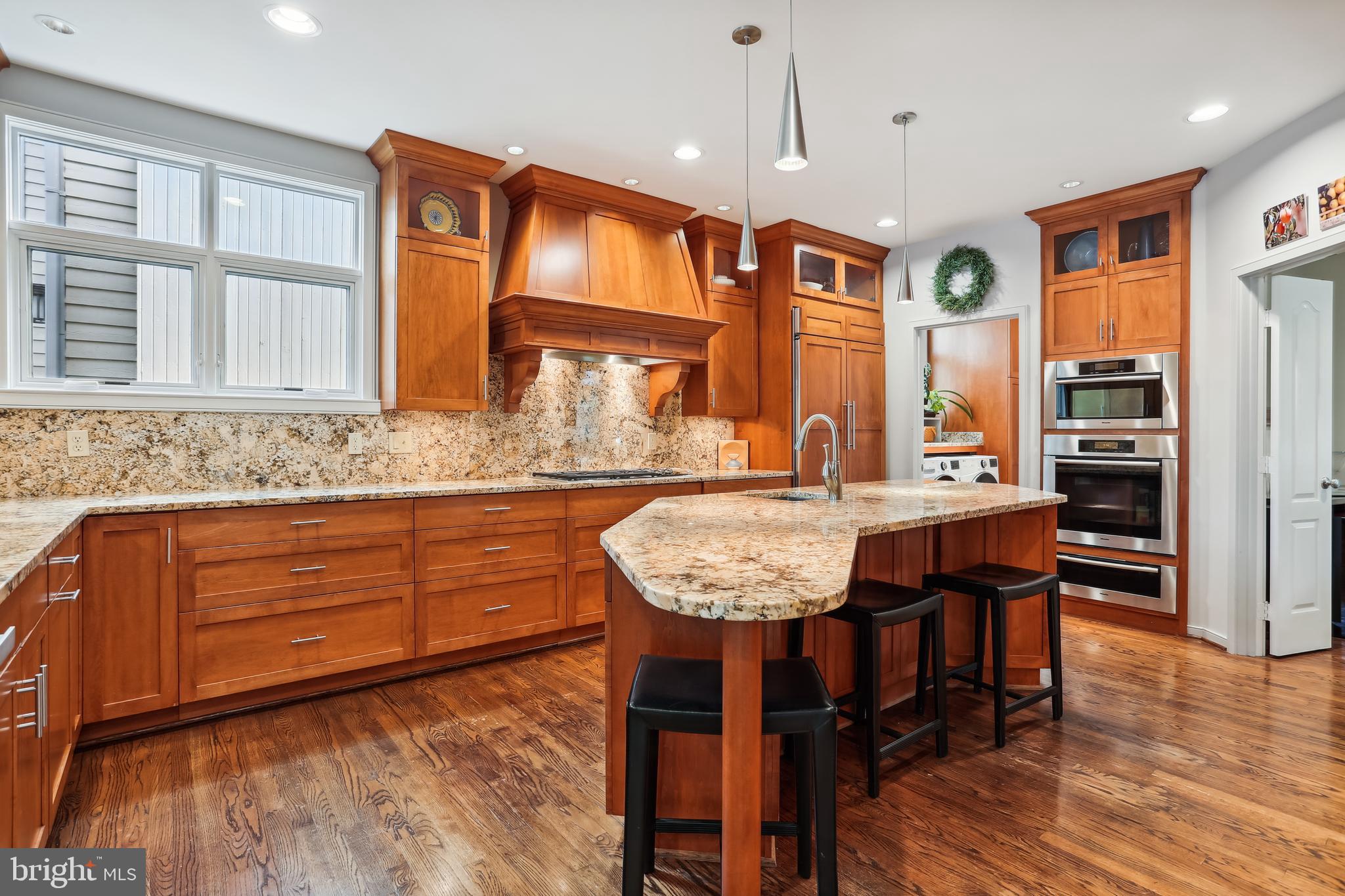 NEWPORT SHORES - Residential