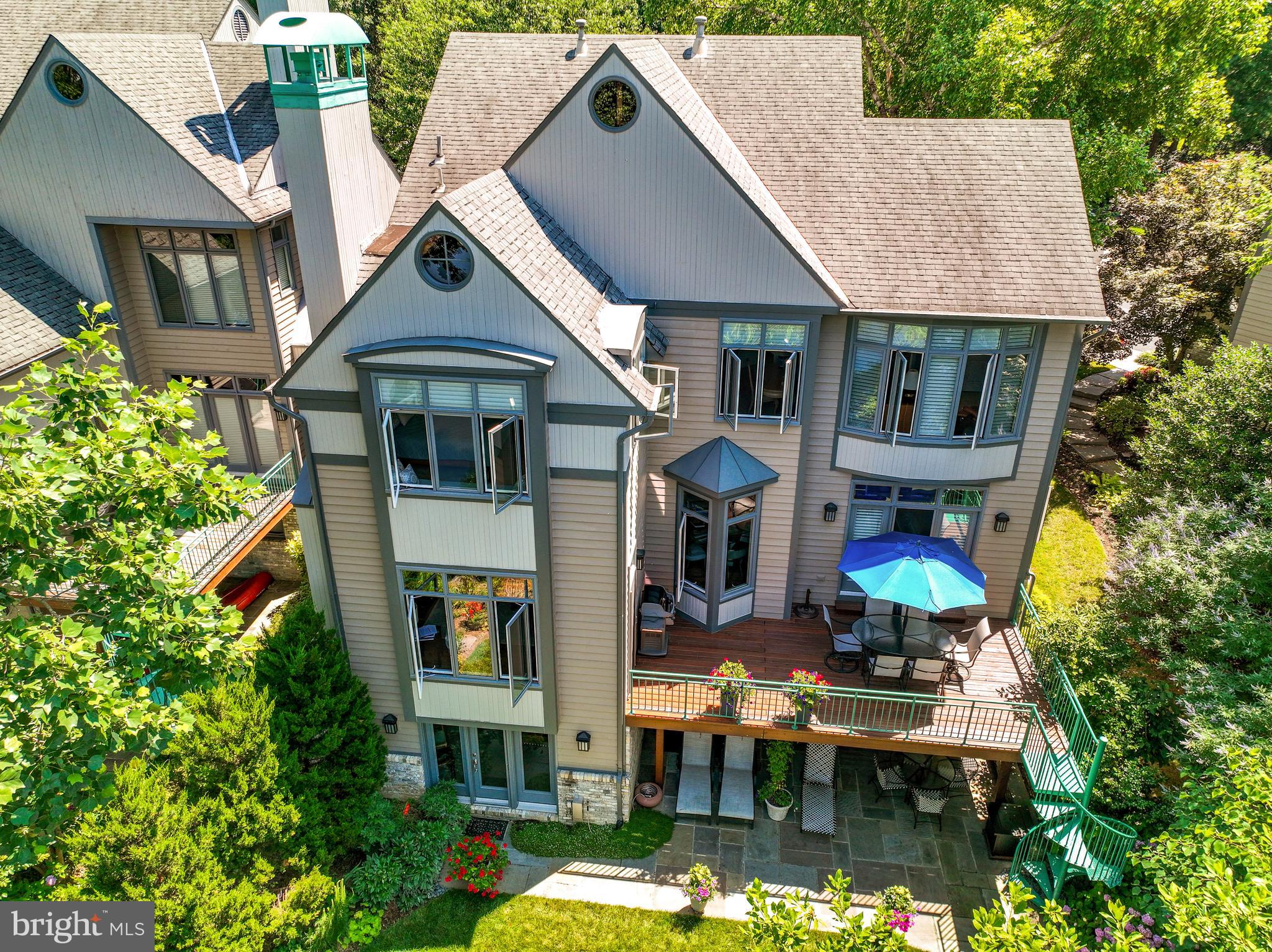 NEWPORT SHORES - Residential