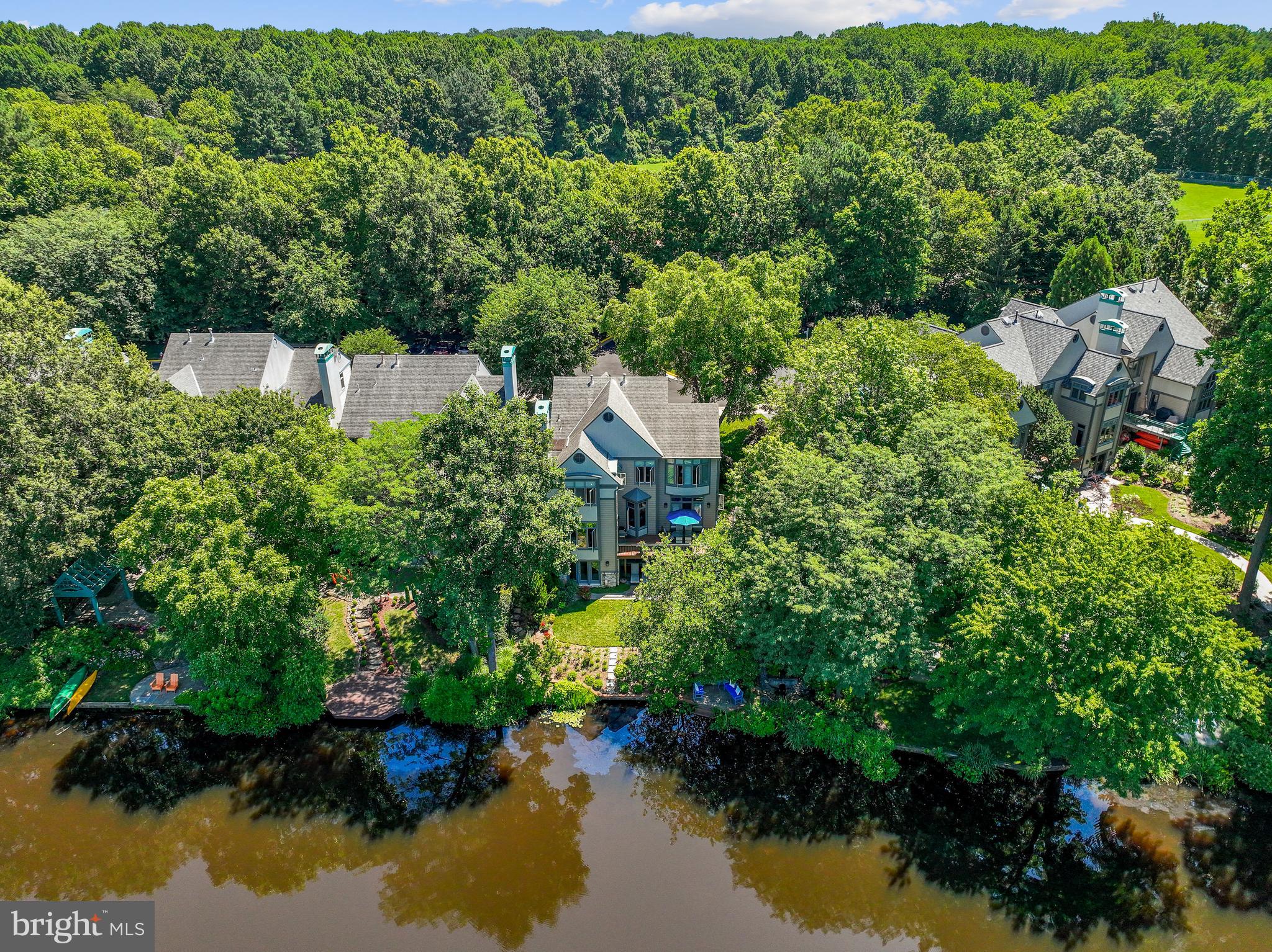 NEWPORT SHORES - Residential