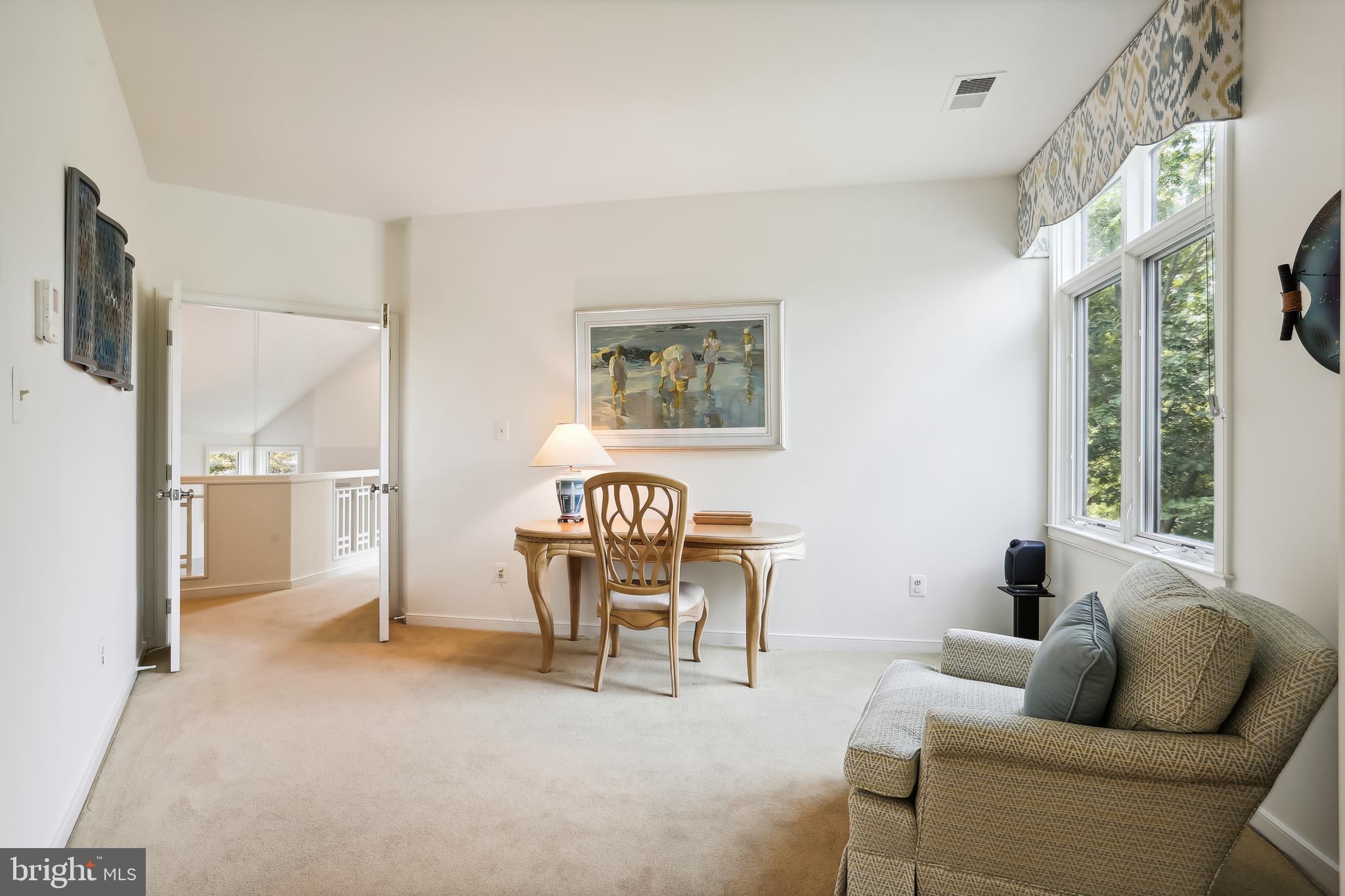 NEWPORT SHORES - Residential