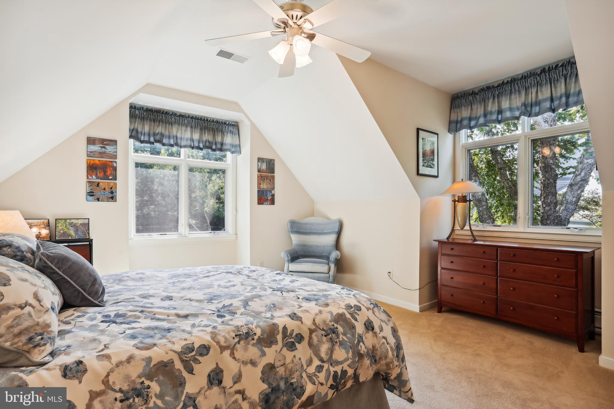 NEWPORT SHORES - Residential