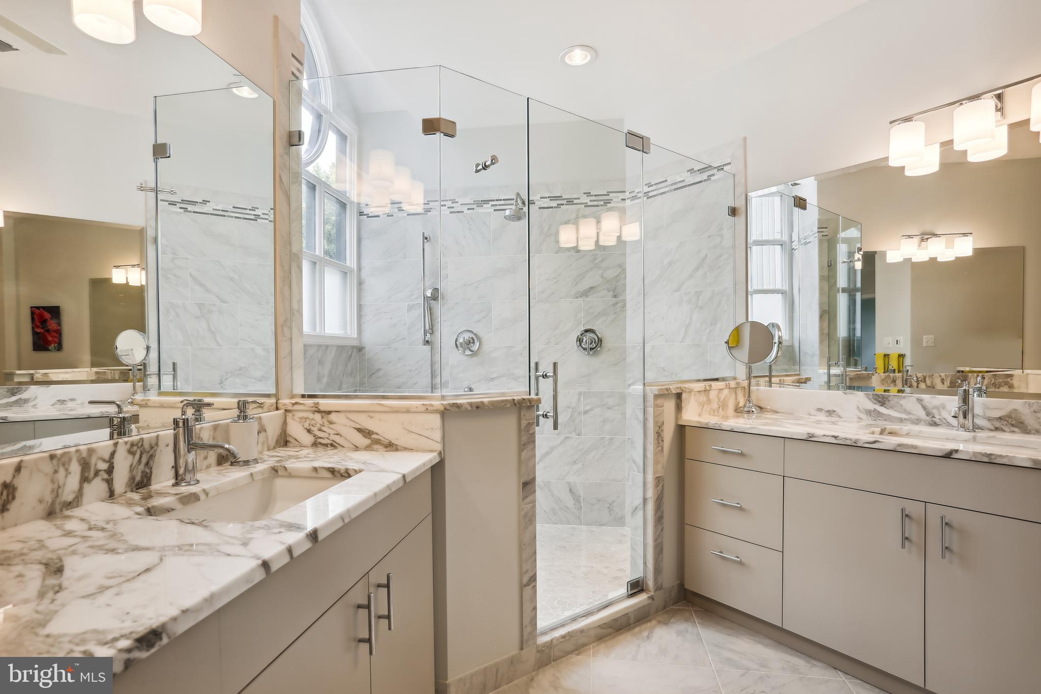 NEWPORT SHORES - Residential