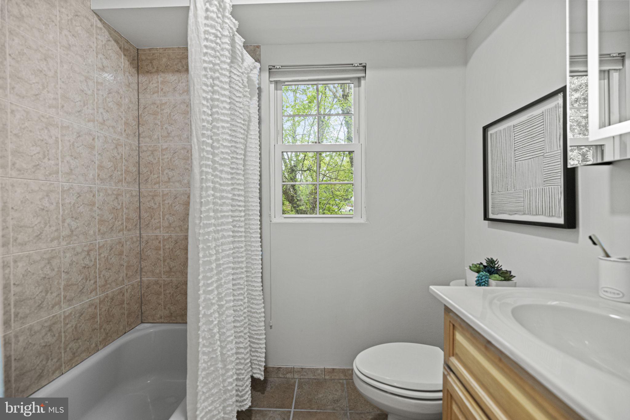 ARLINGTON VILLAGE - Residential