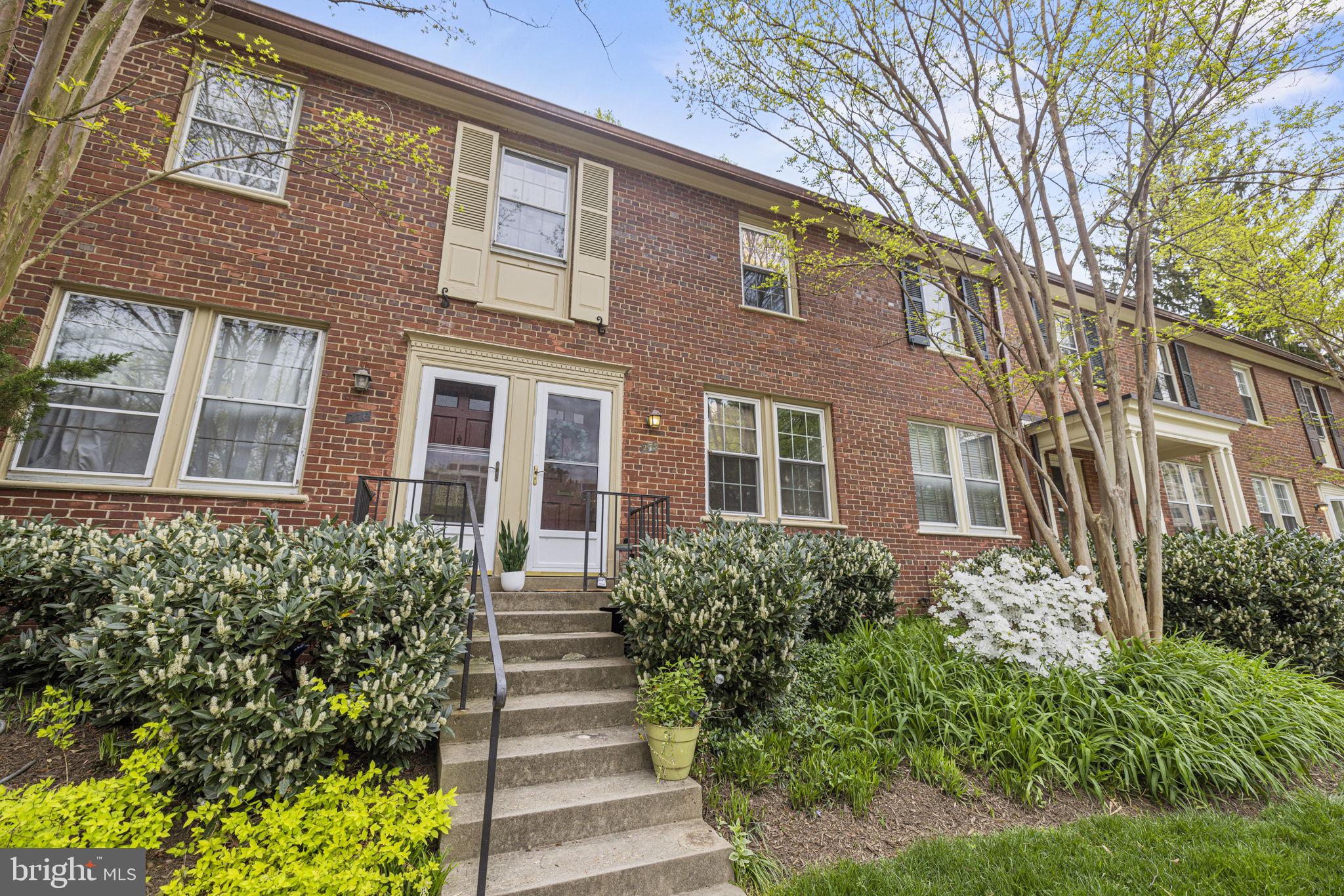 ARLINGTON VILLAGE - Residential