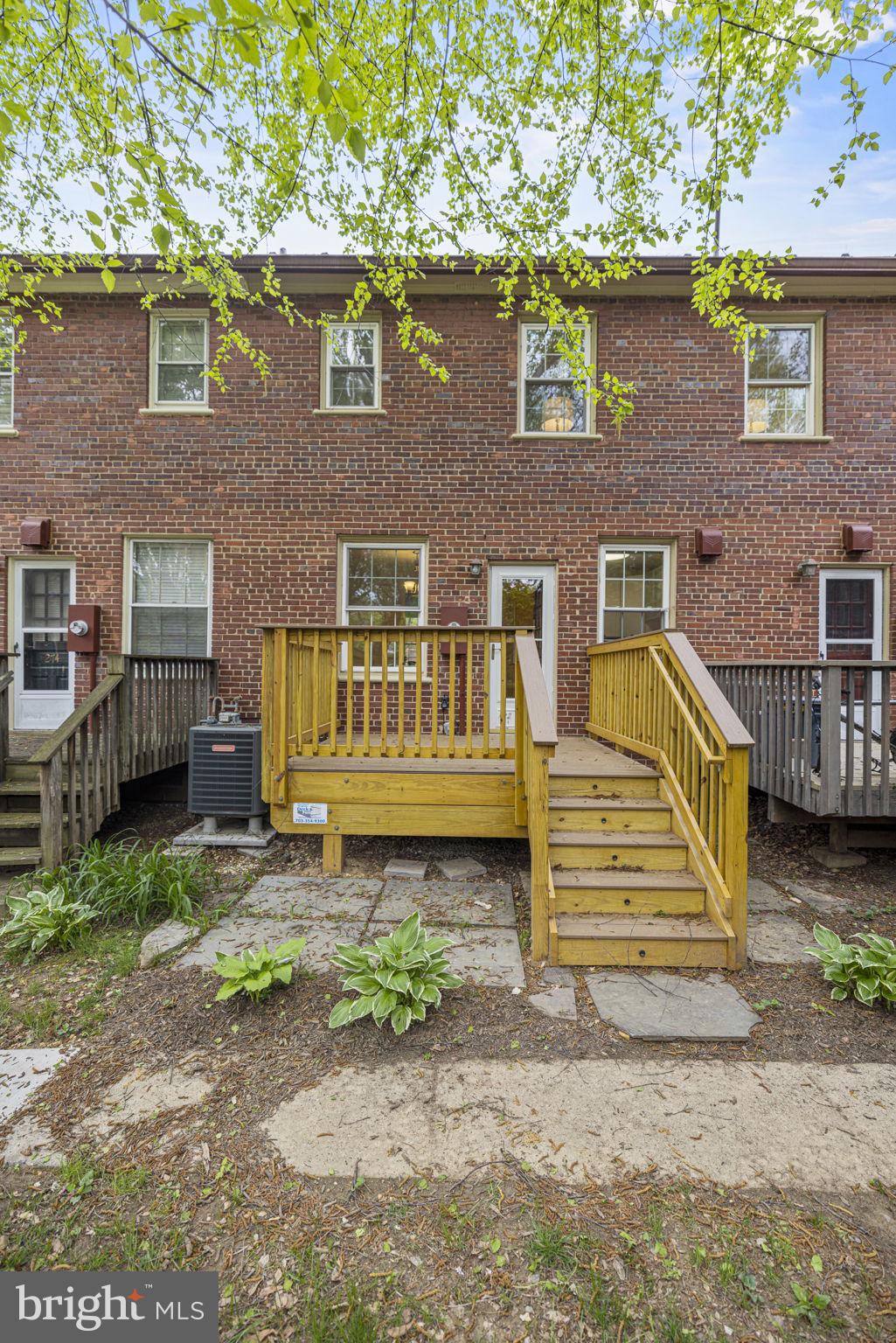 ARLINGTON VILLAGE - Residential