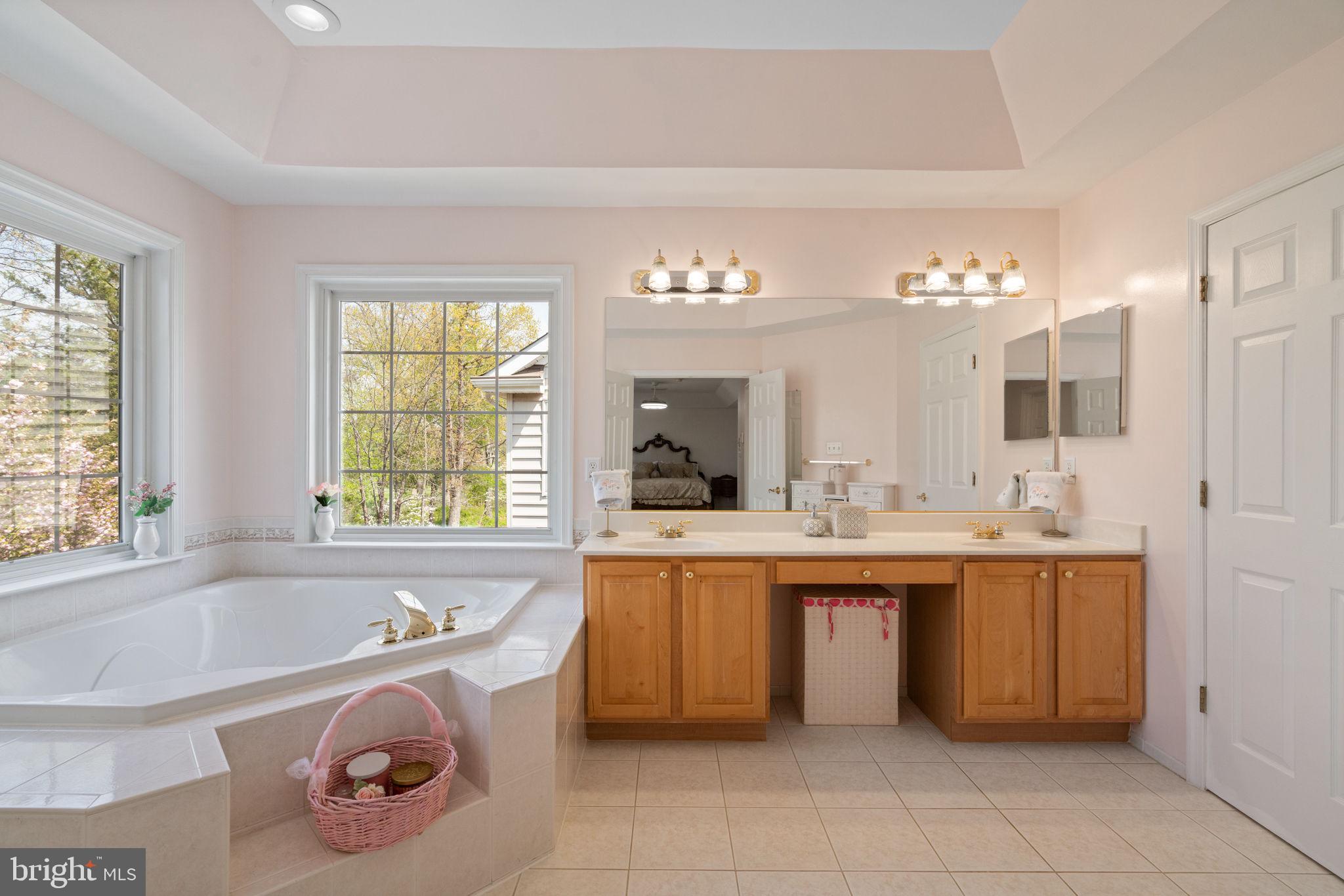 HIGHLAND OAKS - Residential