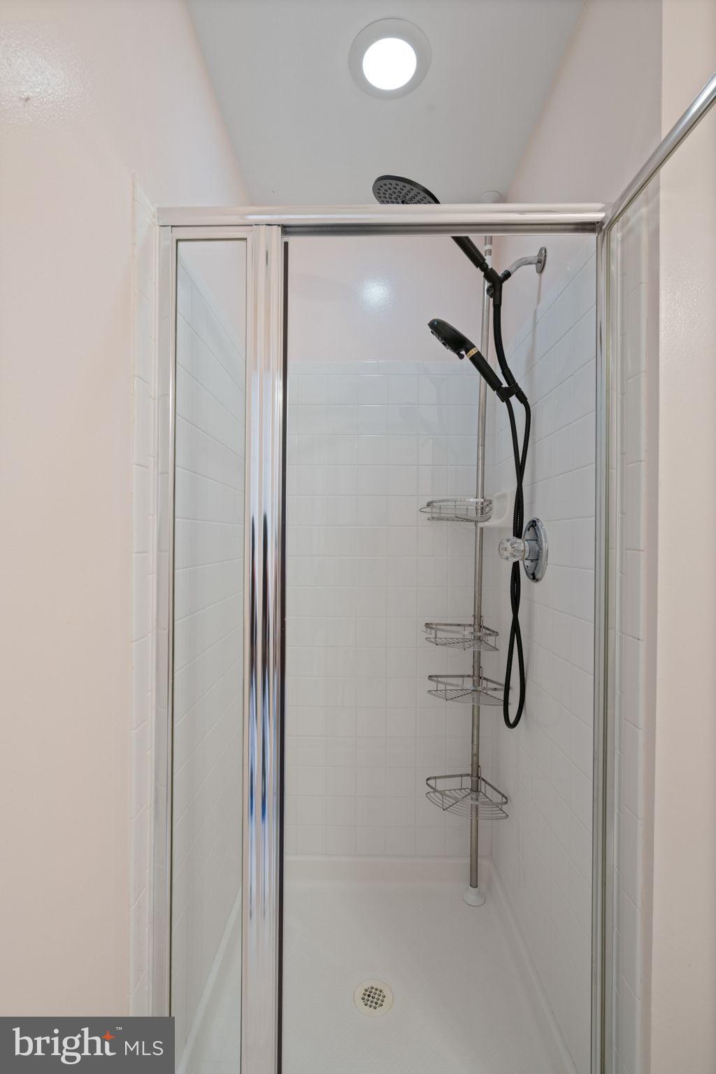 HIGHLAND OAKS - Residential