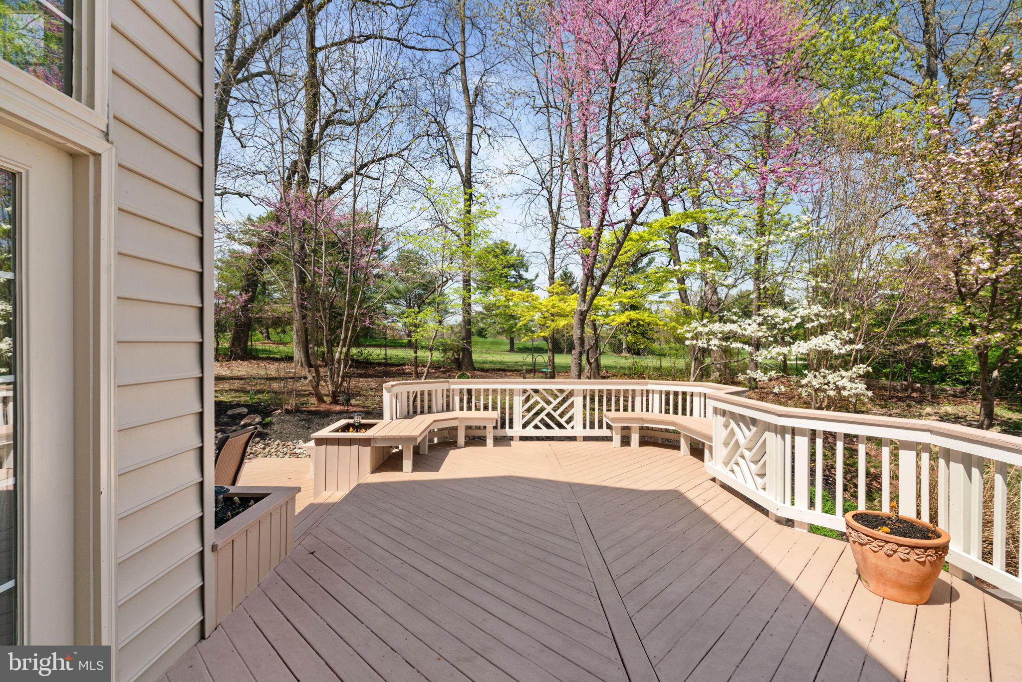 HIGHLAND OAKS - Residential