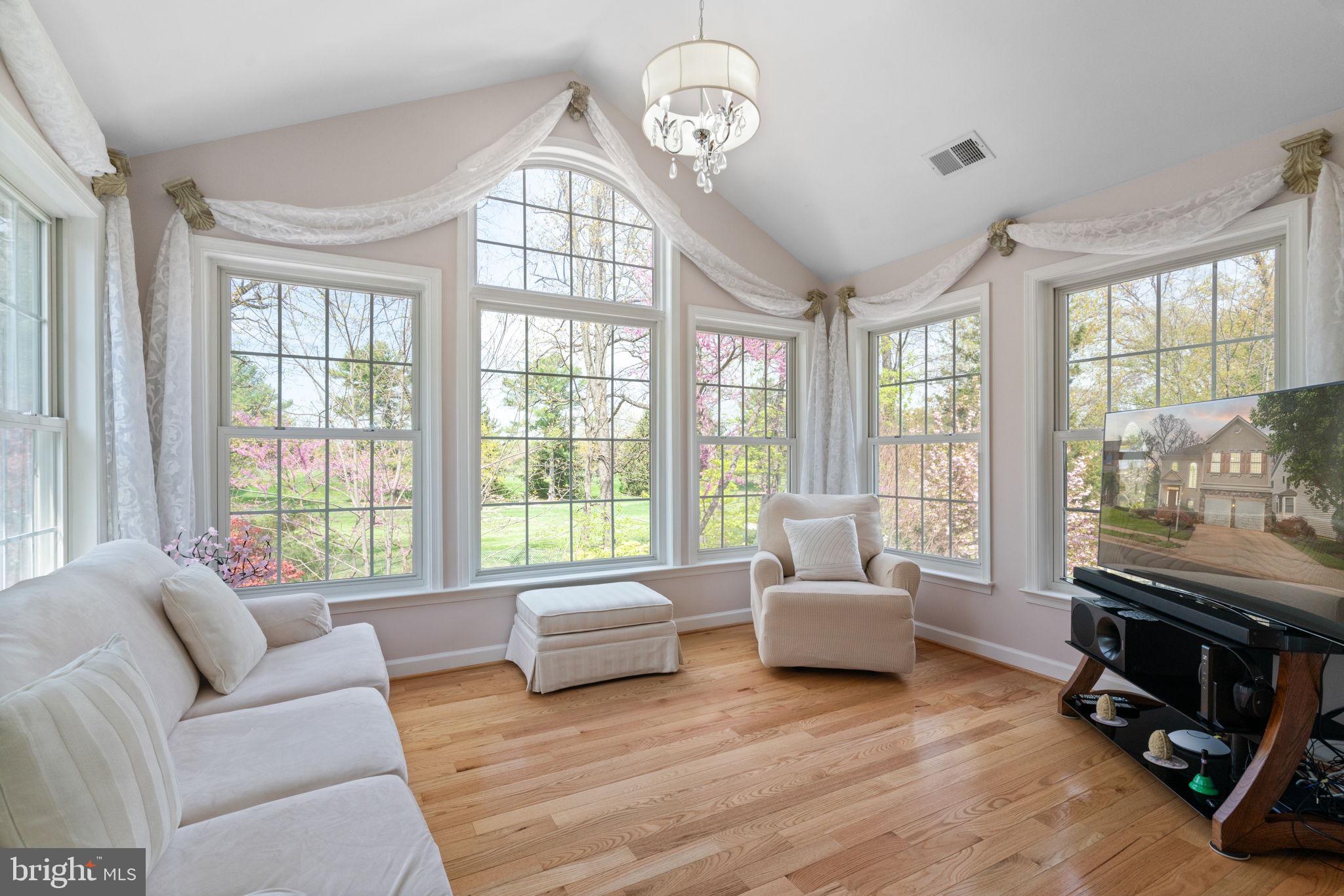 HIGHLAND OAKS - Residential